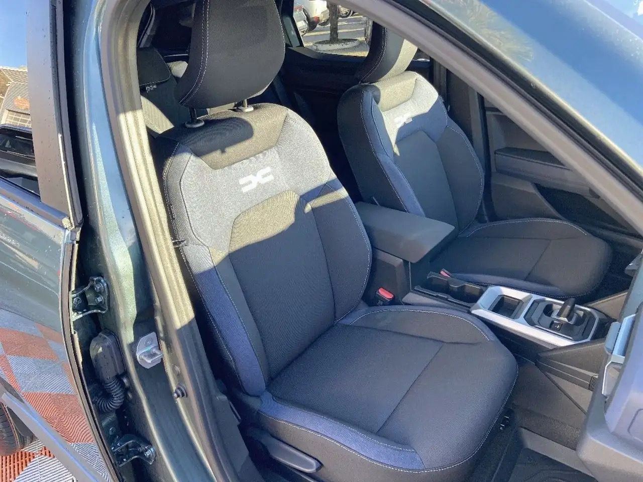 Dacia Duster — photo 19