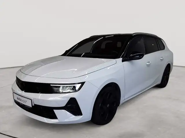Opel Astra view 2