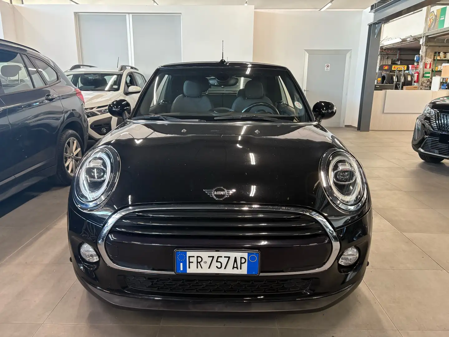 MINI Cooper D Cabrio Cooper D auto Nero - 2