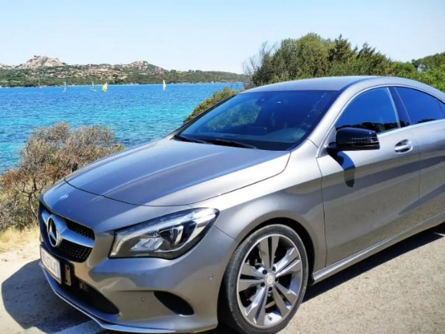 Mercedes-Benz CLA 180 Sport Grigio - 1