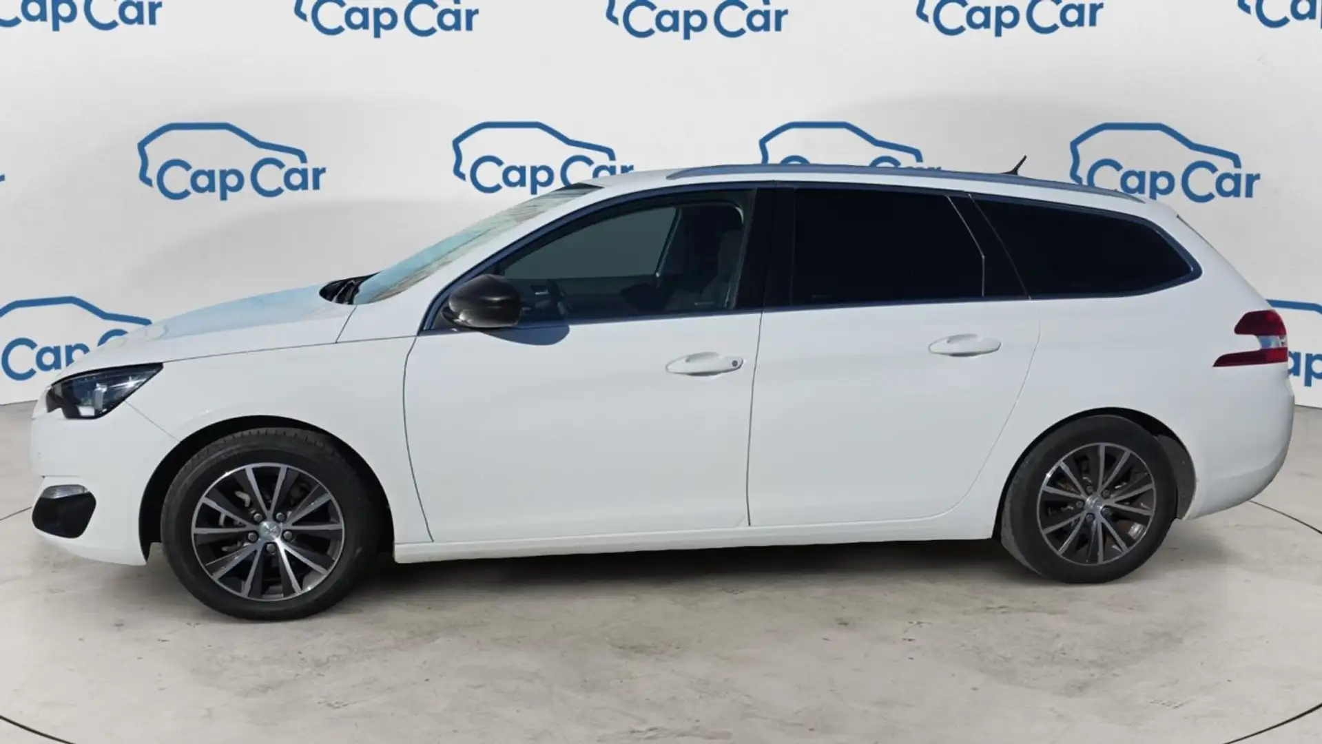 Peugeot 1.2 PureTech 130 EAT6 Allure Белый - 2