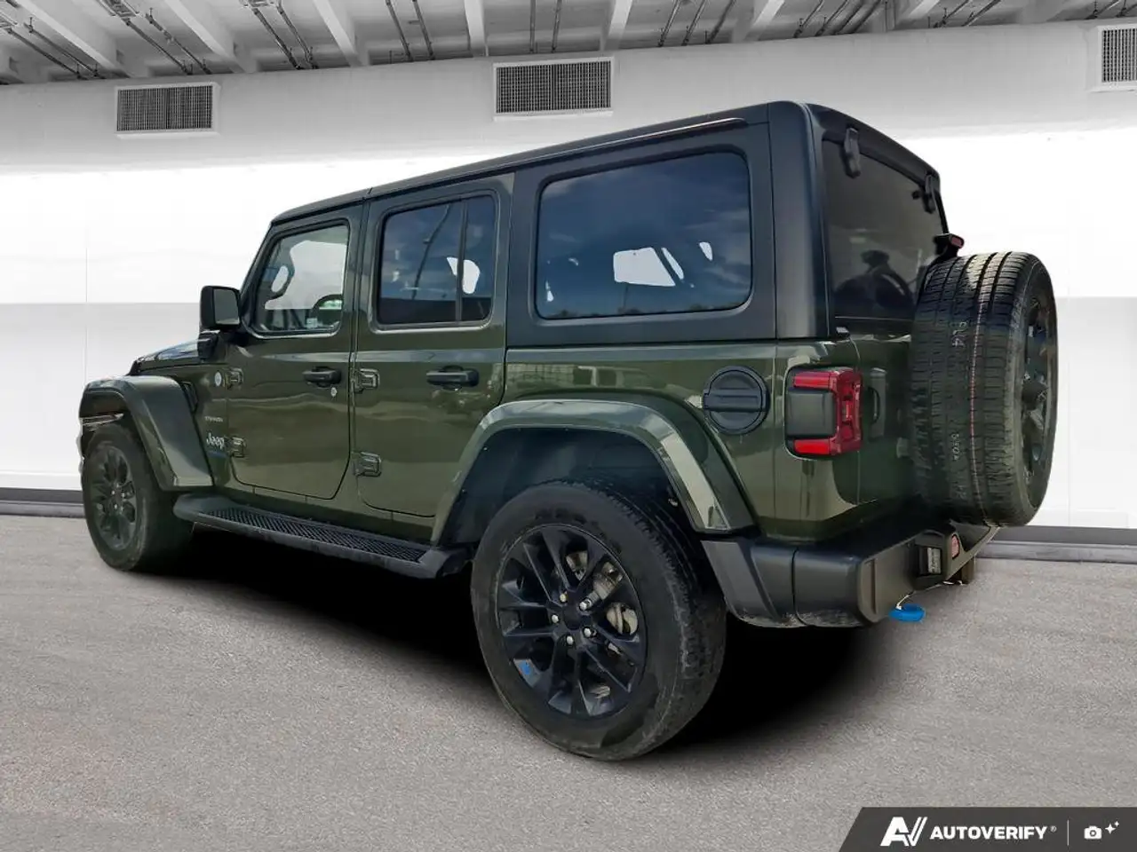 Jeep Wrangler снимка Jeep Wrangler
