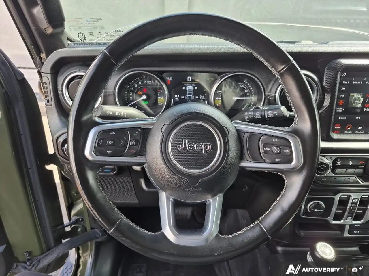 Jeep Wrangler снимка Jeep Wrangler