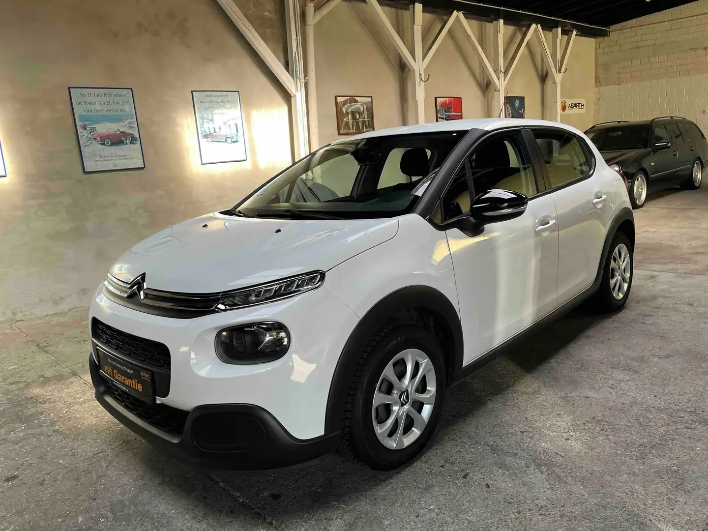 Citroen C3 1.2 Feel Klima PDC LED Bluetooth Tempo. 81.150 km Blanc - 1