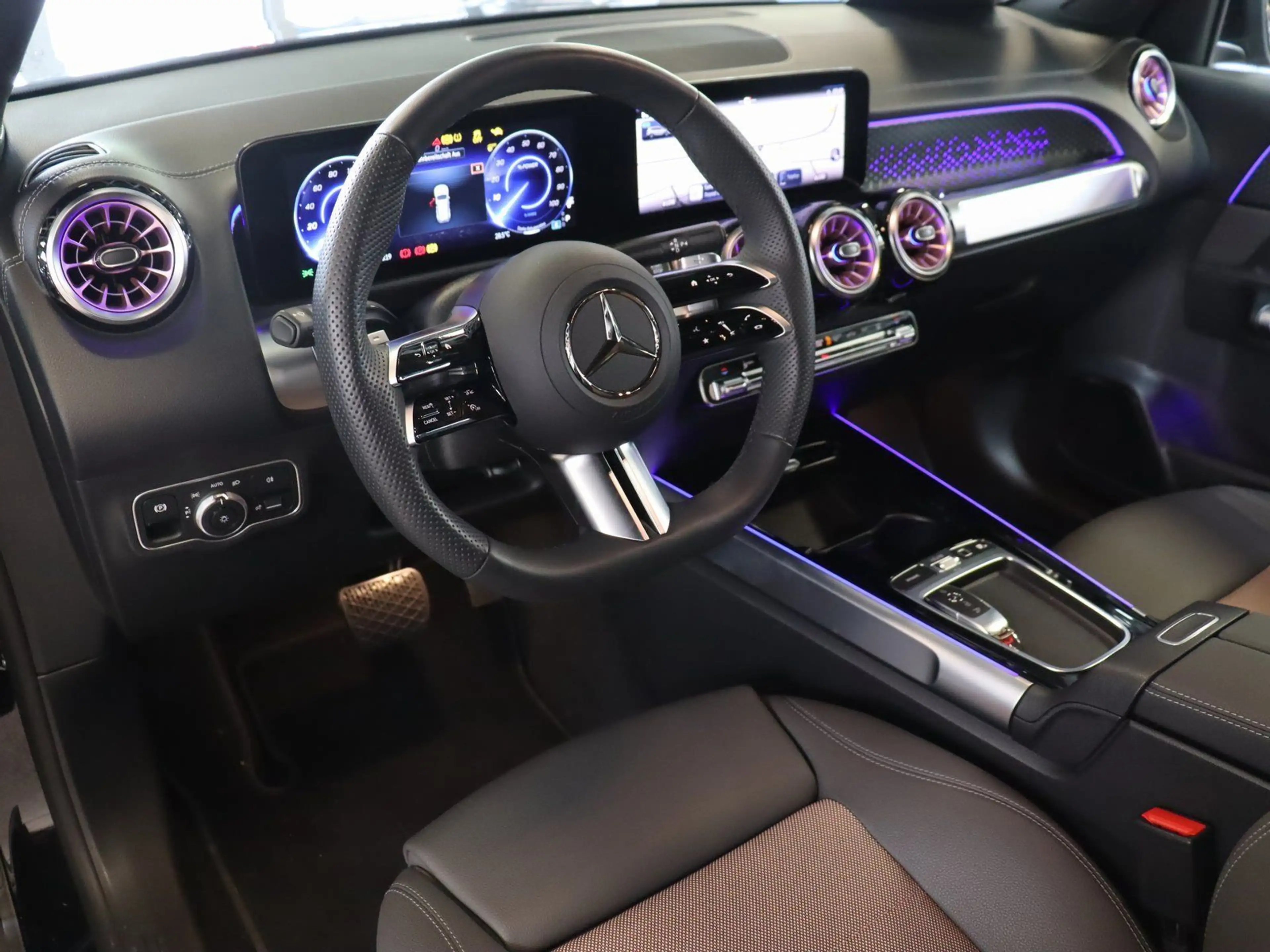 Mercedes-Benz EQB 250 Electric-Art-Advanced-Plus/Fahrassi/LED — photo 8