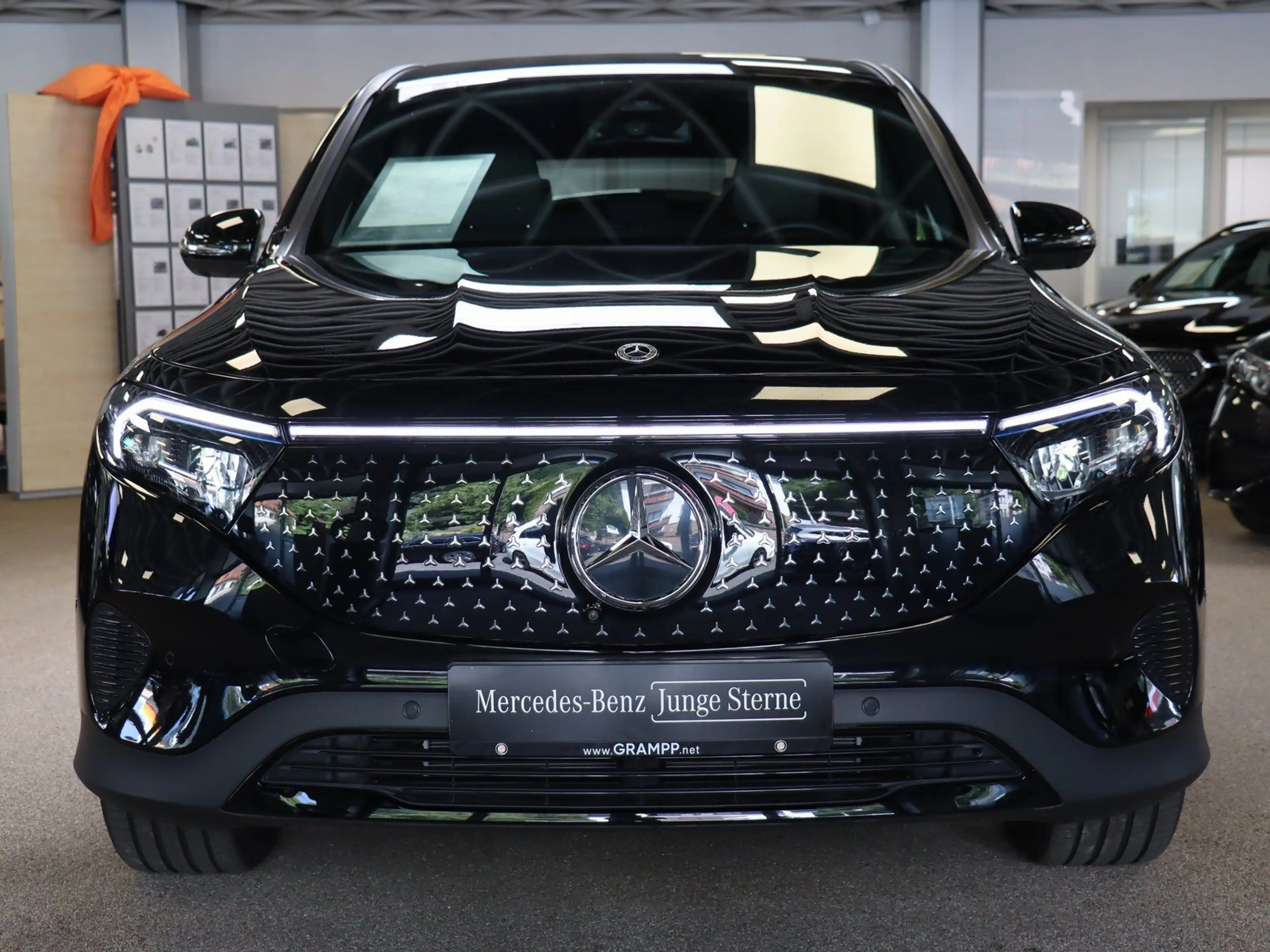 Mercedes-Benz EQB 250 Electric-Art-Advanced-Plus/Fahrassi/LED — photo 2