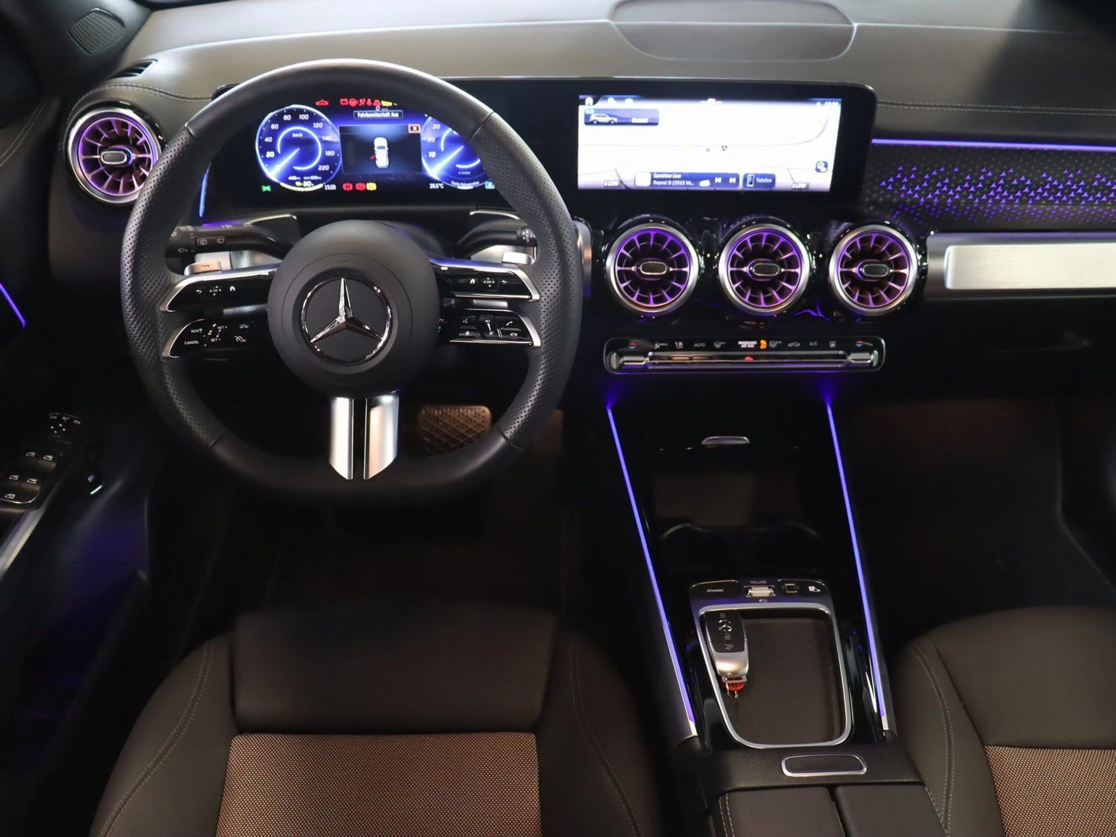 Mercedes-Benz EQB 250 Electric-Art-Advanced-Plus/Fahrassi/LED — photo 12