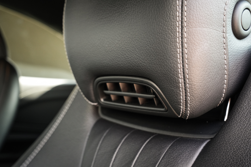 Mercedes-Benz E 200 Cabrio AMG Sport | CC | Navi | Leder | Airscarf | — photo 33