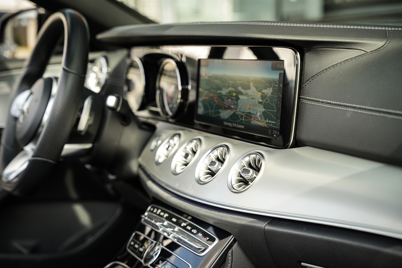 Mercedes-Benz E 200 Cabrio AMG Sport | CC | Navi | Leder | Airscarf | — photo 14