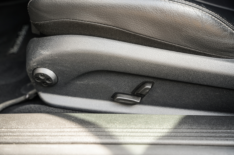 Mercedes-Benz E 200 Cabrio AMG Sport | CC | Navi | Leder | Airscarf | — photo 34