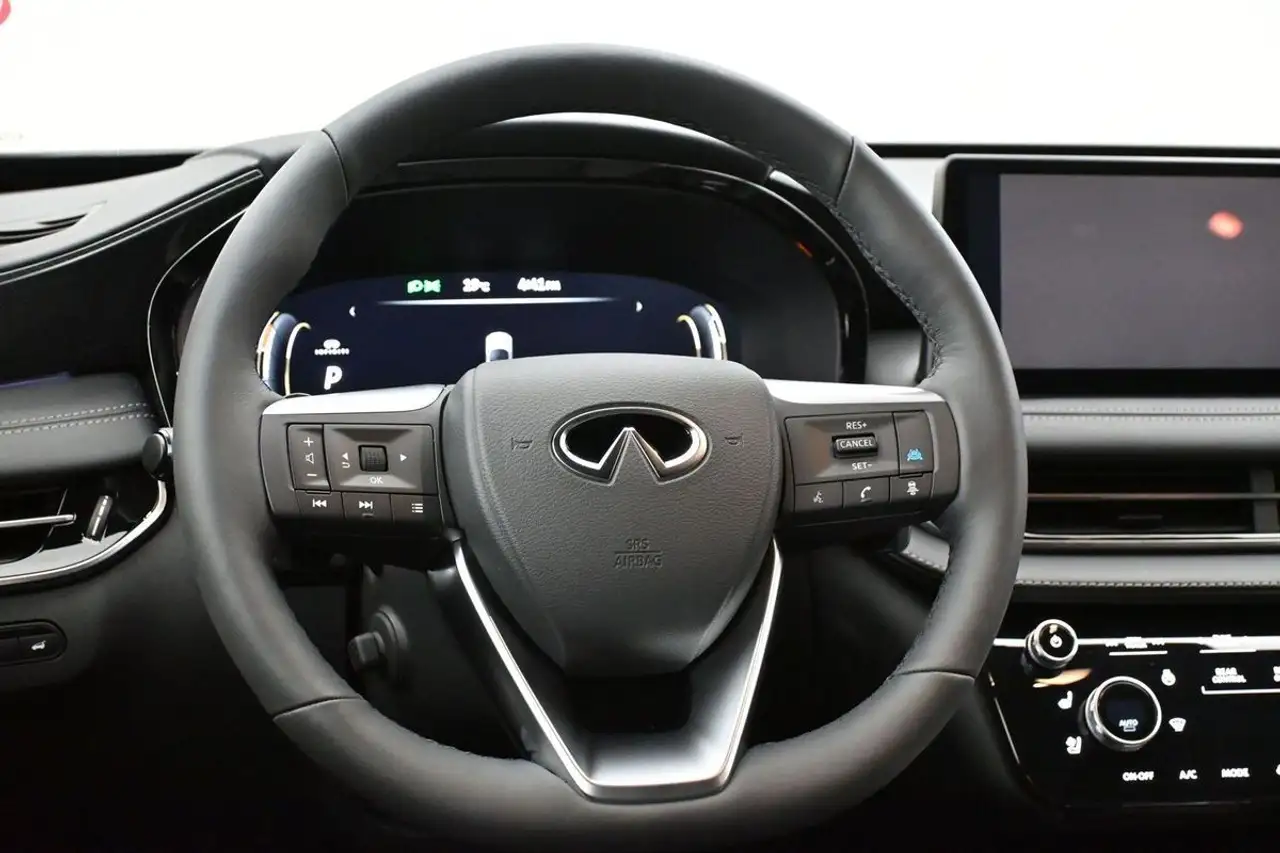 Infiniti photo Infiniti