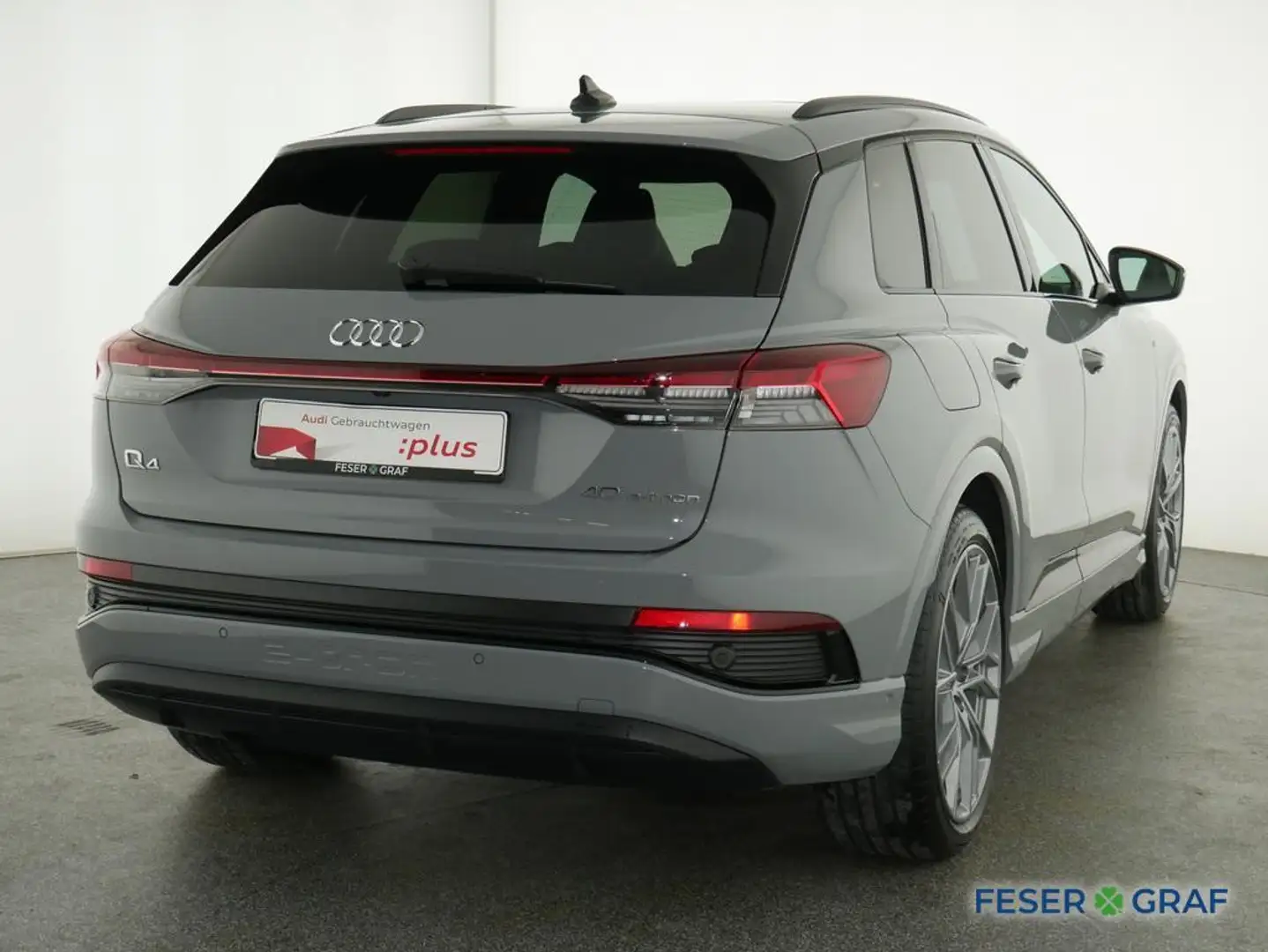 Audi Q4 e-tron 40 e-tron S line Matrix / PANO / SONOS / AHK Grau - 2