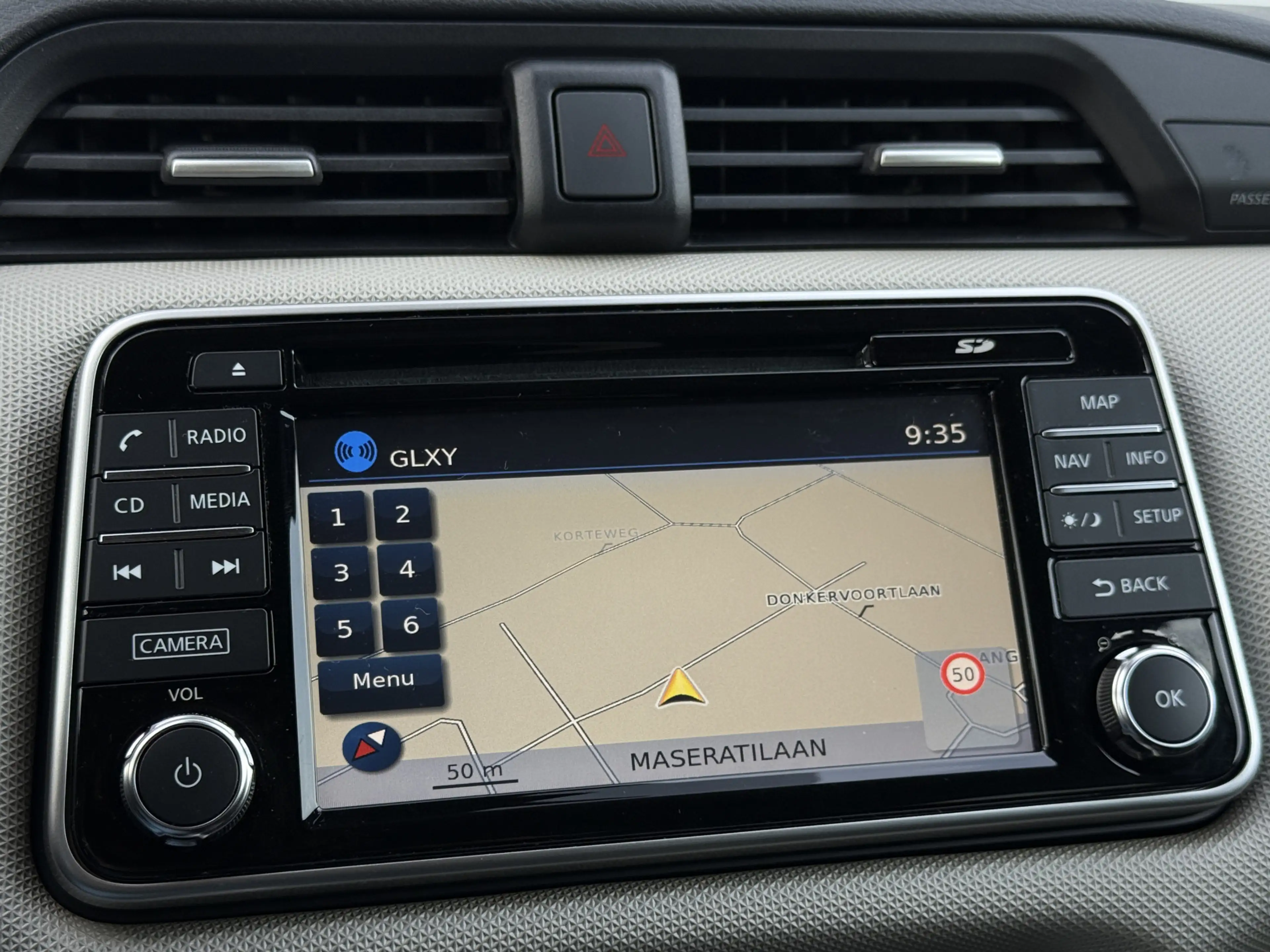 Nissan Micra 0.9 IG-T N-Connecta Navigatie/Camera/Trekhaak. — photo 9