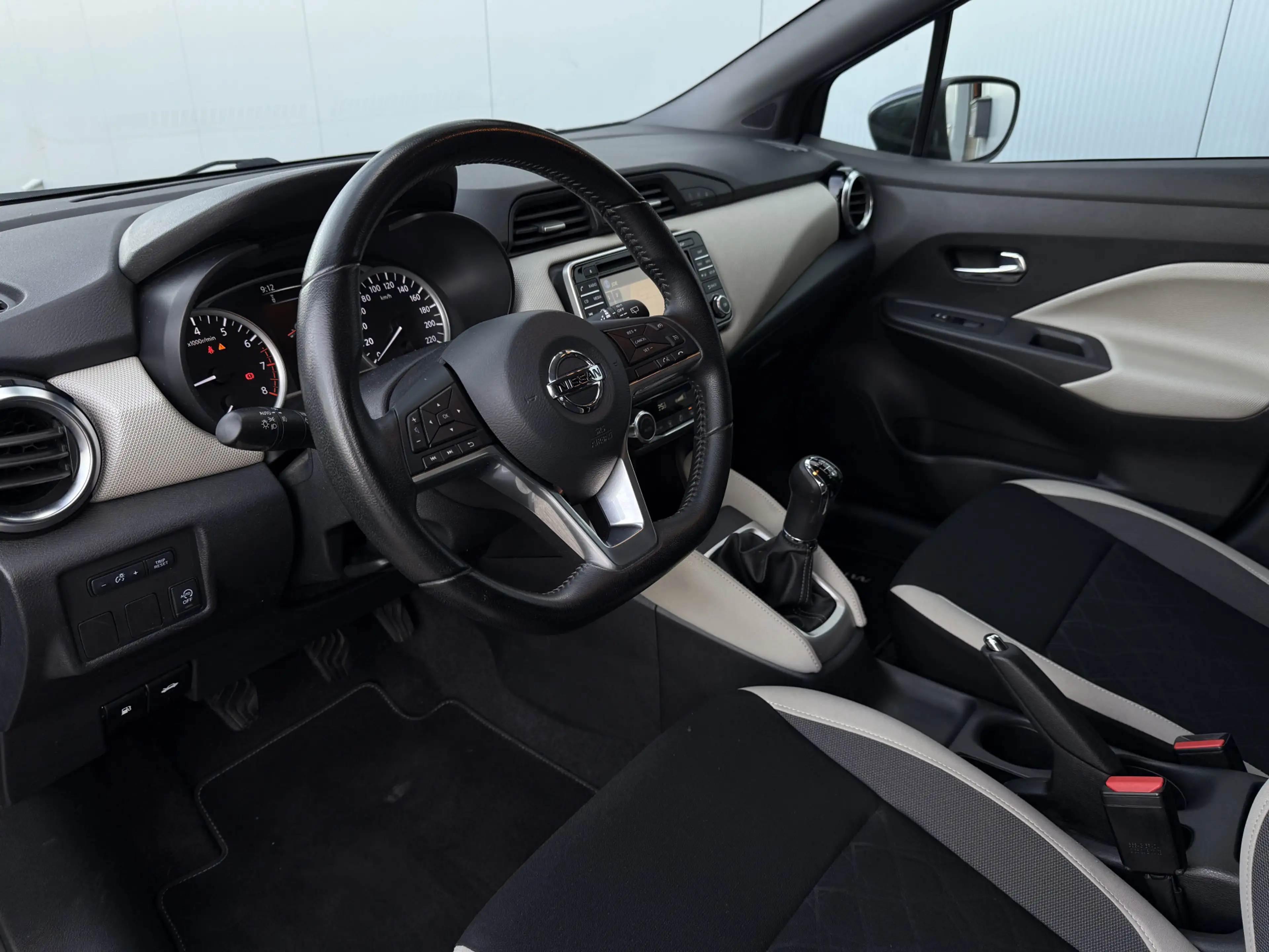 Nissan Micra 0.9 IG-T N-Connecta Navigatie/Camera/Trekhaak. — photo 6