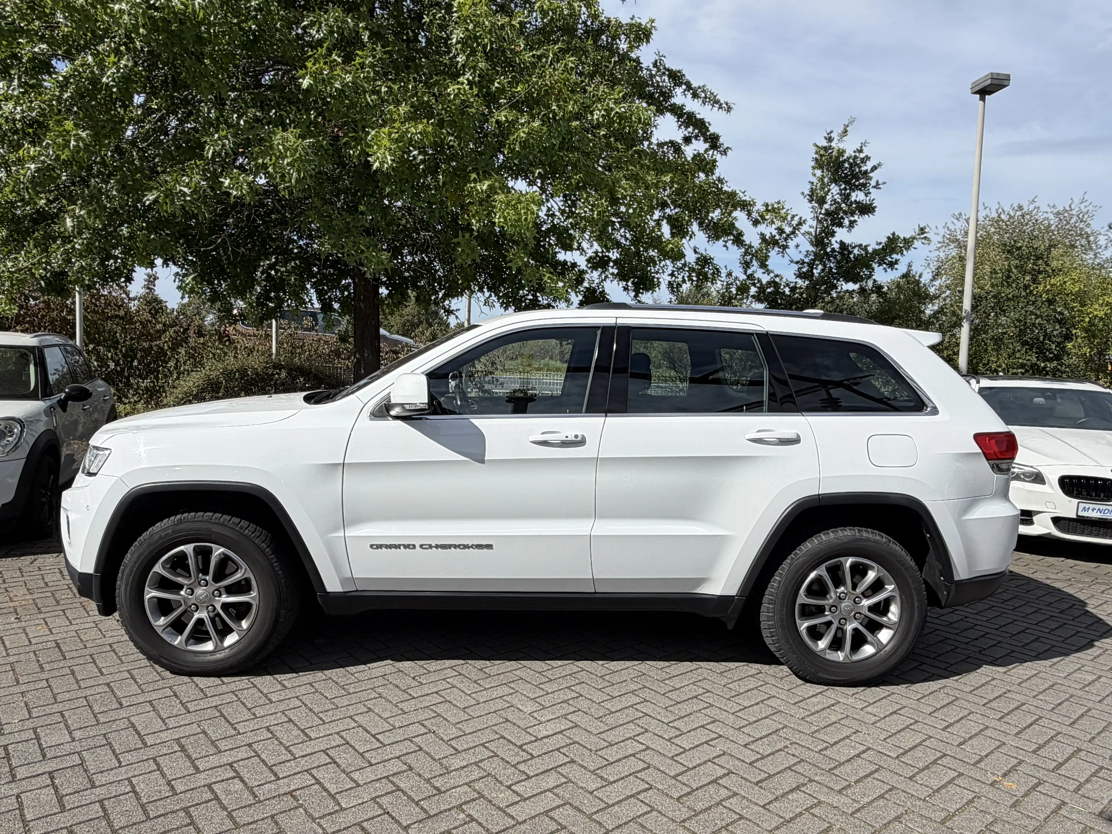 Jeep Grand Cherokee 3.0 CRD Laredo — photo 4