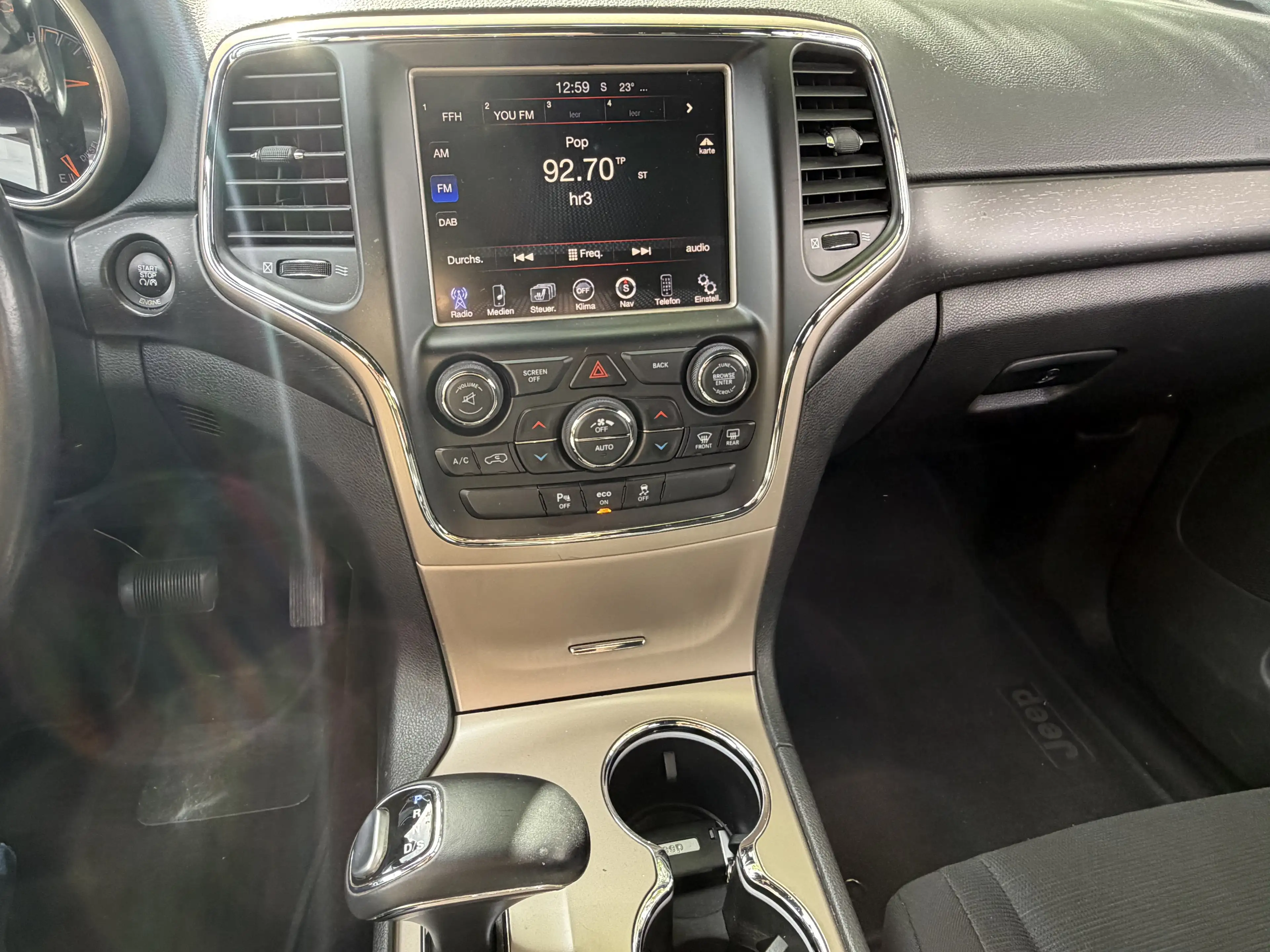 Jeep Grand Cherokee 3.0 CRD Laredo — photo 13