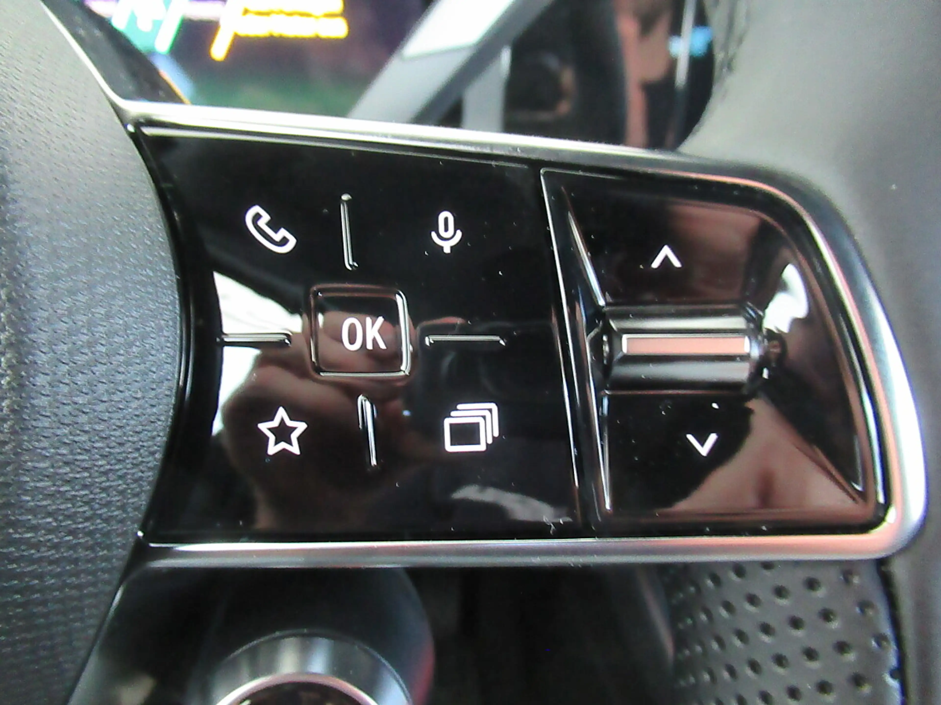 Renault R 4 R4 E-Tech 150 PS 52kWh Comfort Range Techno Ple... — photo 13