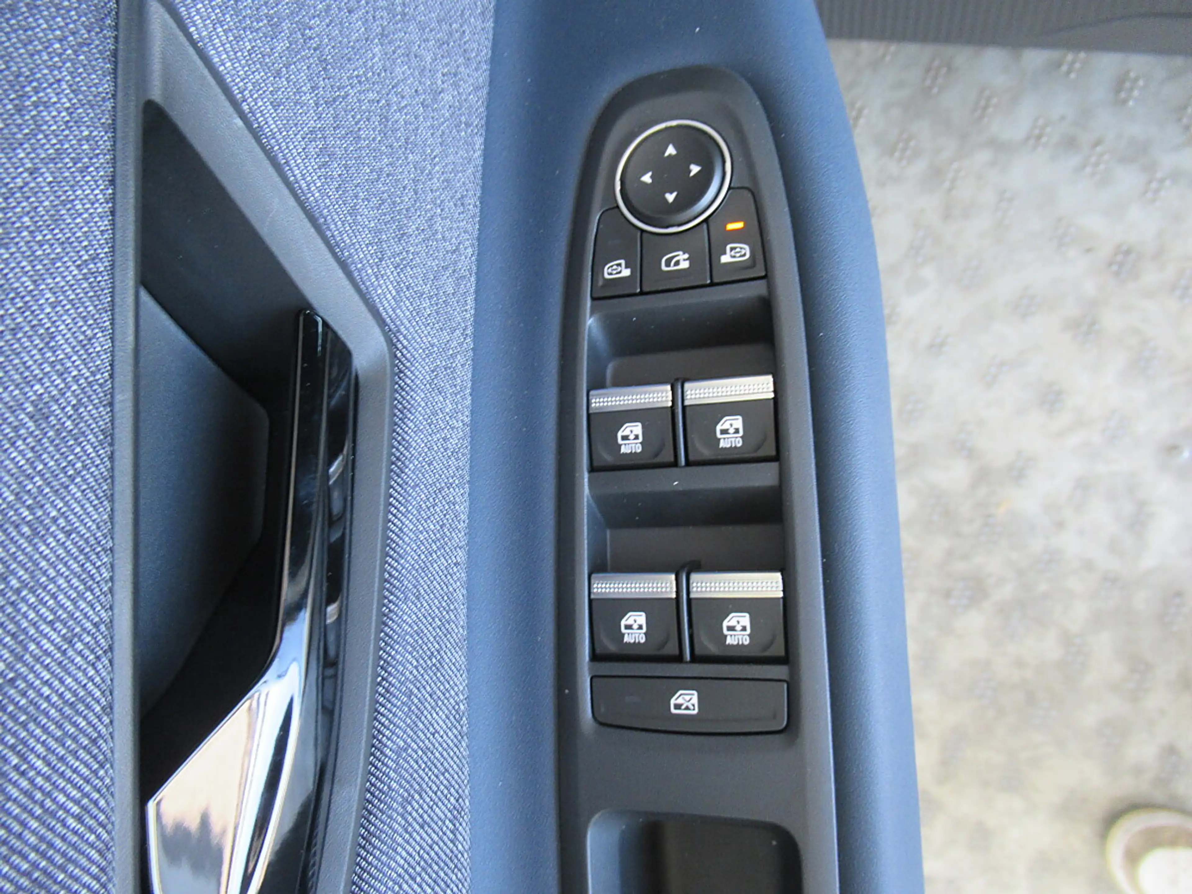 Renault R 4 R4 E-Tech 150 PS 52kWh Comfort Range Techno Ple... — photo 9