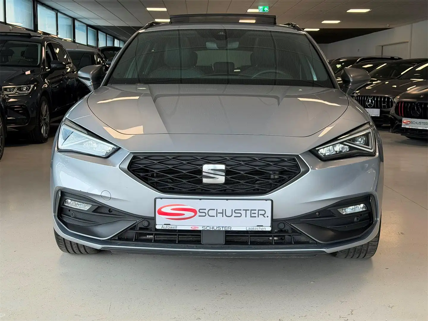 SEAT Leon ST FR 1,5 eTSI ACT DSG *TOP AUSSTATTUNG* Silber - 2