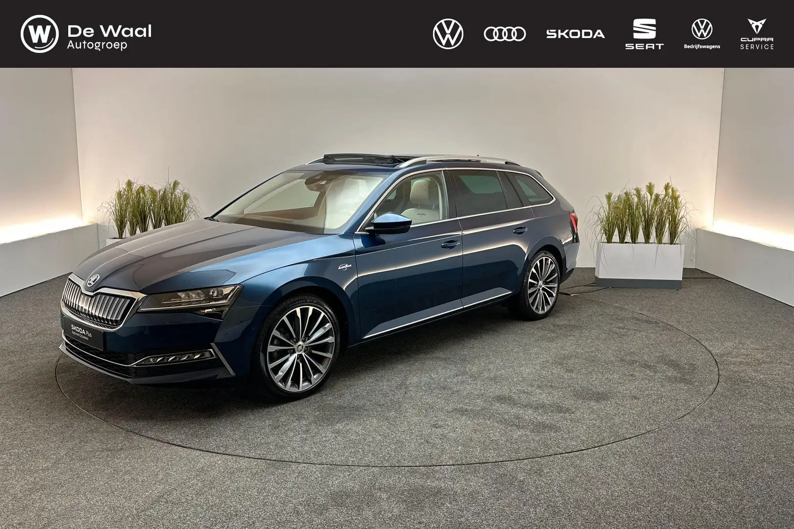 Skoda Superb Combi 1.4 TSI 218pk DSG iV Laurin & Klement | Pano Blauw - 1