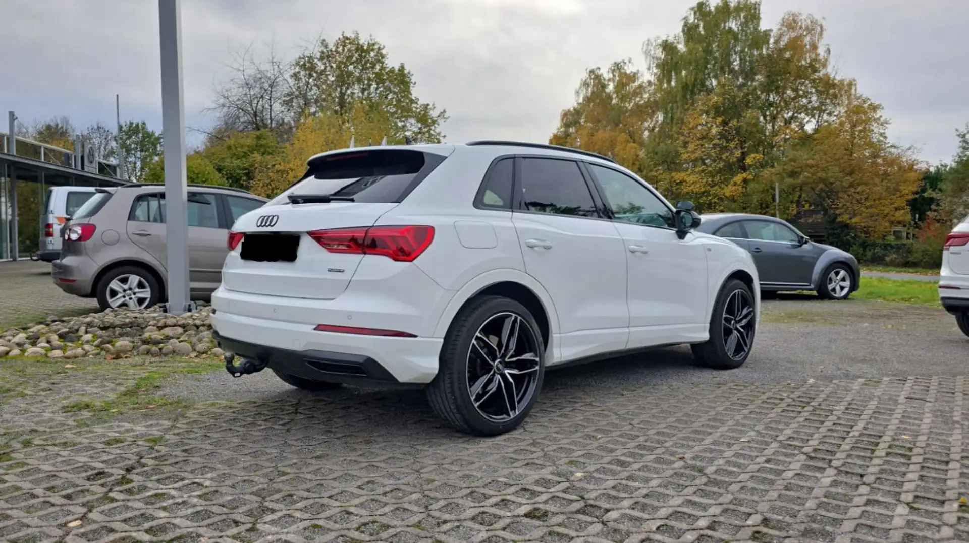 Audi Q3 40 TDI S-Line S-Tr. qua. LED NAV AHK ACC Side Weiß - 2