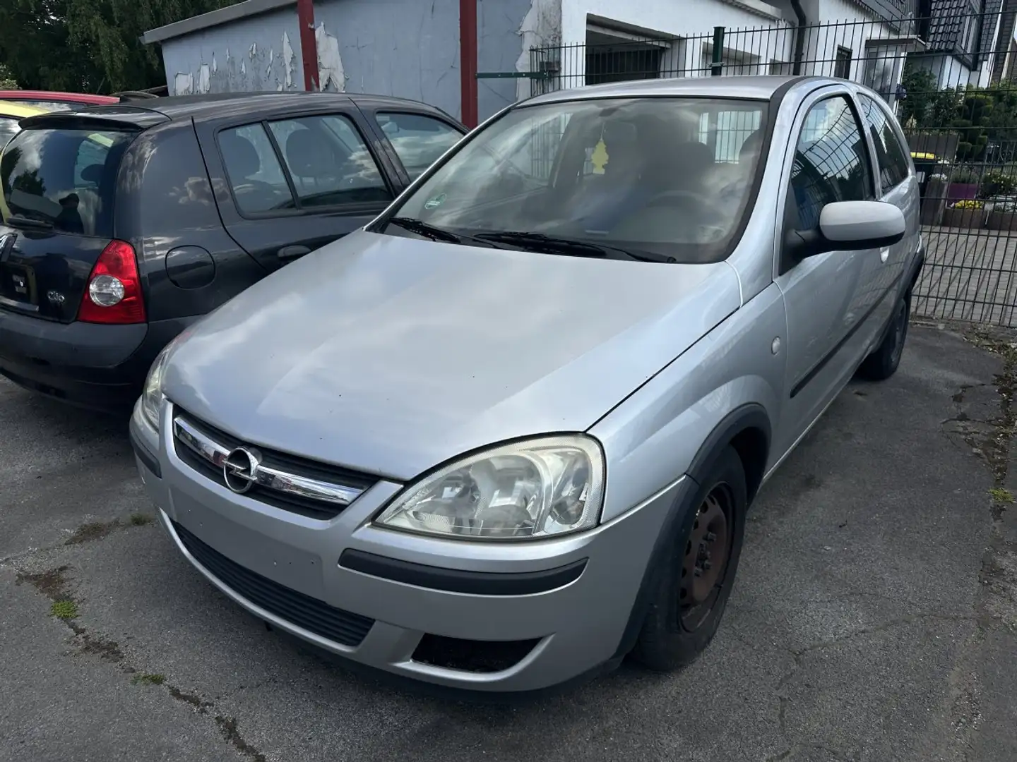 Opel Corsa 1.0 SCHLACHT/BASTLERFAHRZEUG Argintiu - 2
