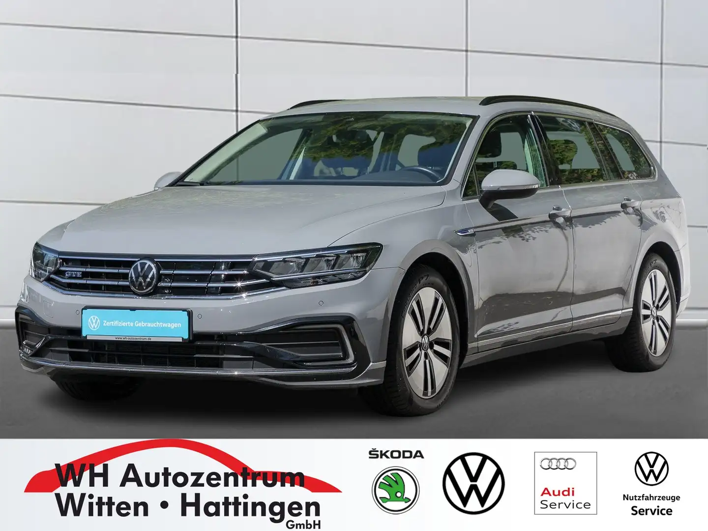 Volkswagen Passat Variant 1.4 TSI Hybrid DSG GTE NAVI REARVIEW LED PDC ACC Grijs - 1