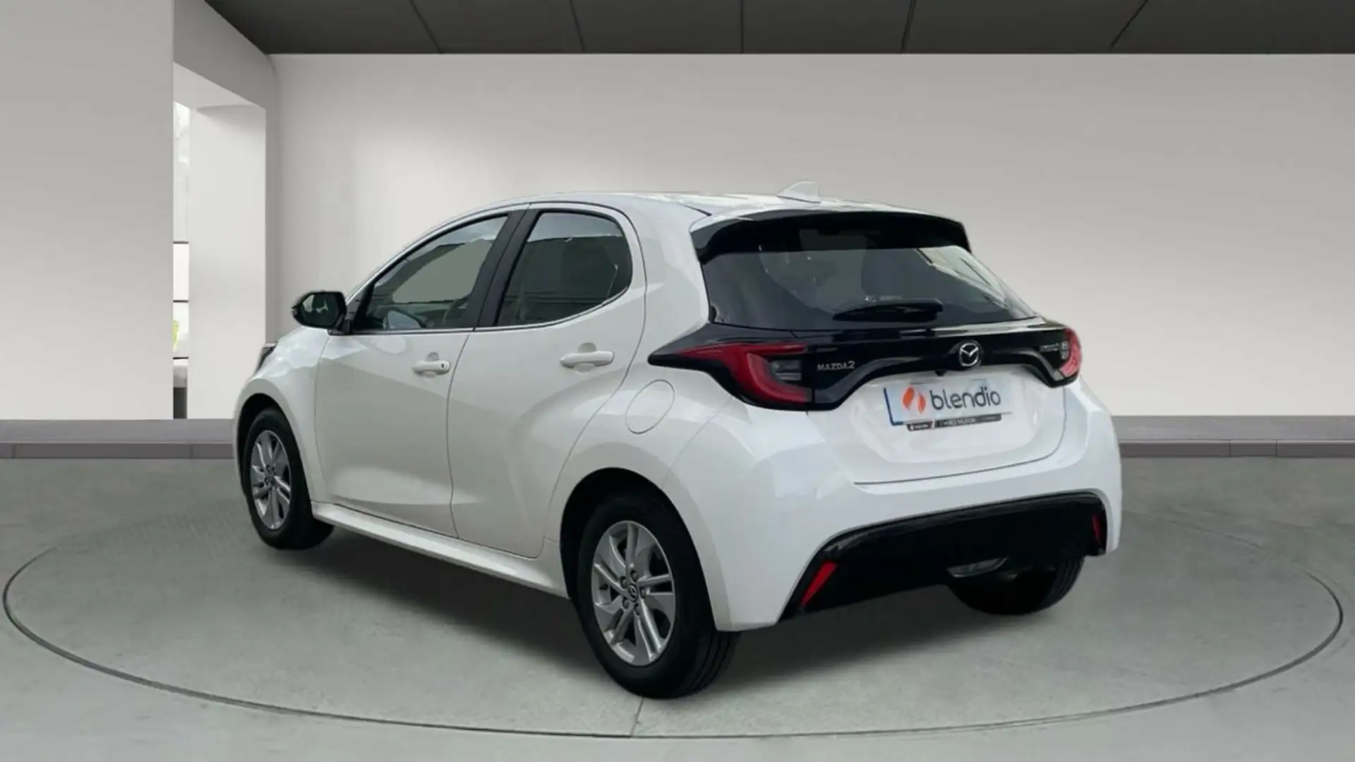 Mazda 2 HYBRID 1.5 116CVT AGILE COMFORT Blanco - 2