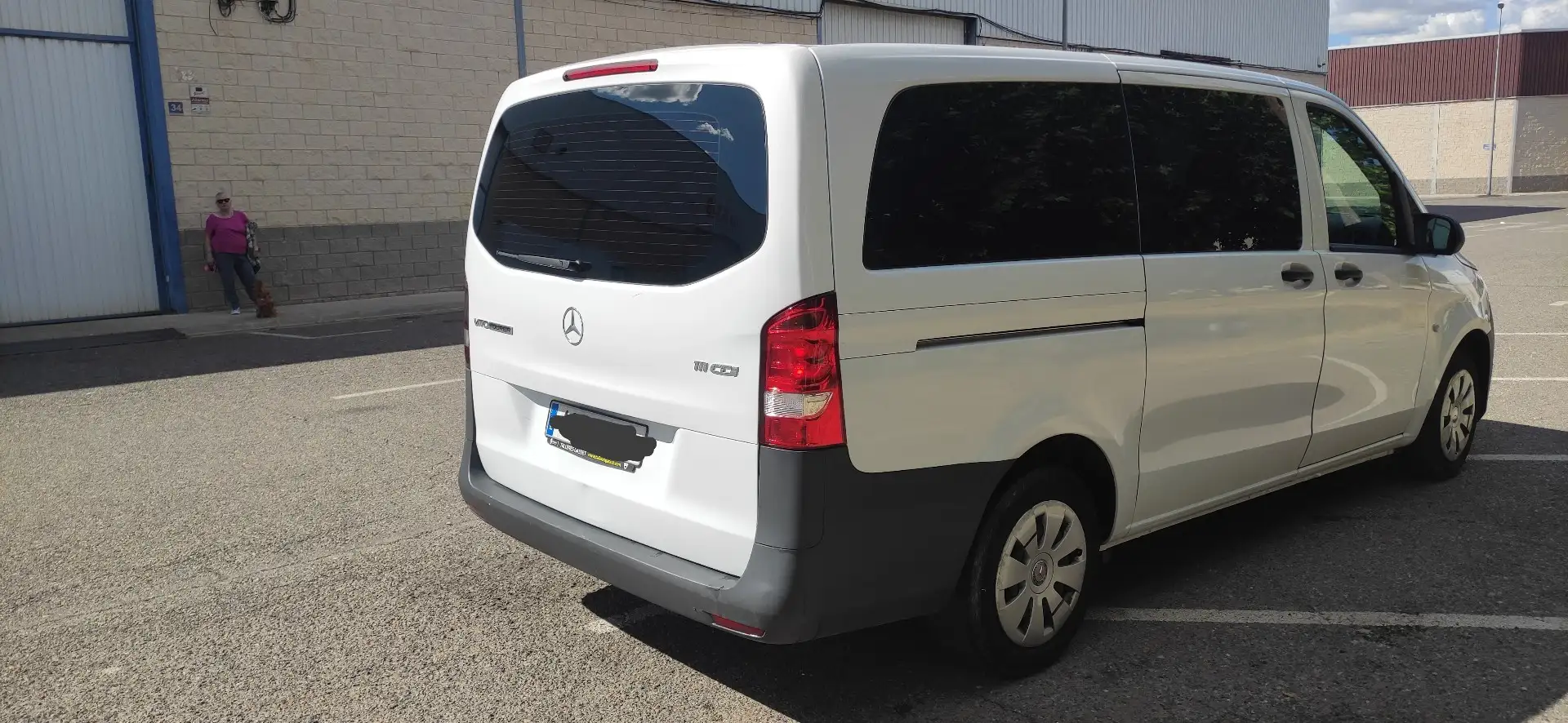 Mercedes-Benz Vito Tourer 111 CDI Select Larga - 2
