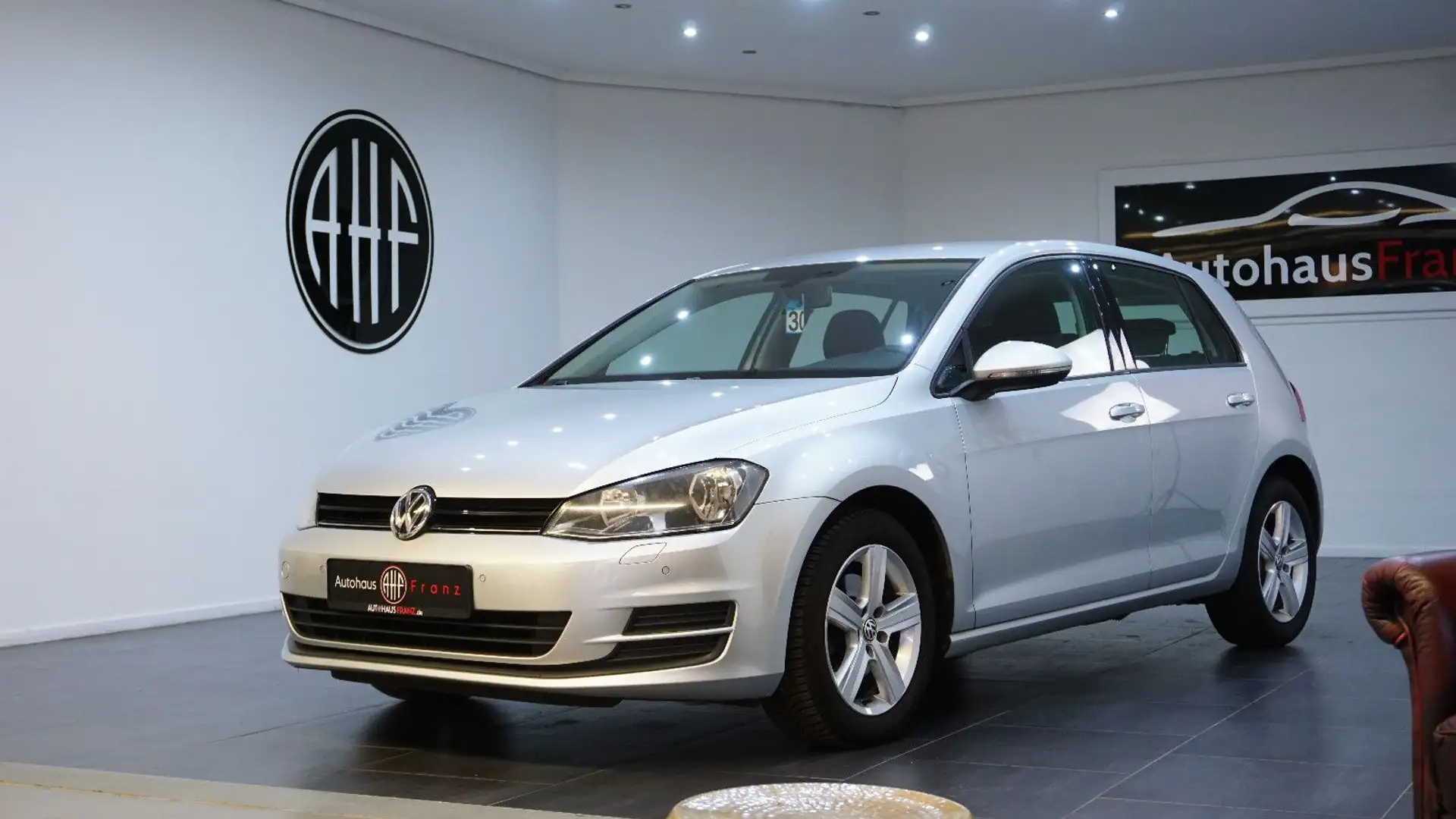 Volkswagen Golf VII Lim. Comfortline BMT*SHZ*PDC*AUX Silber - 1