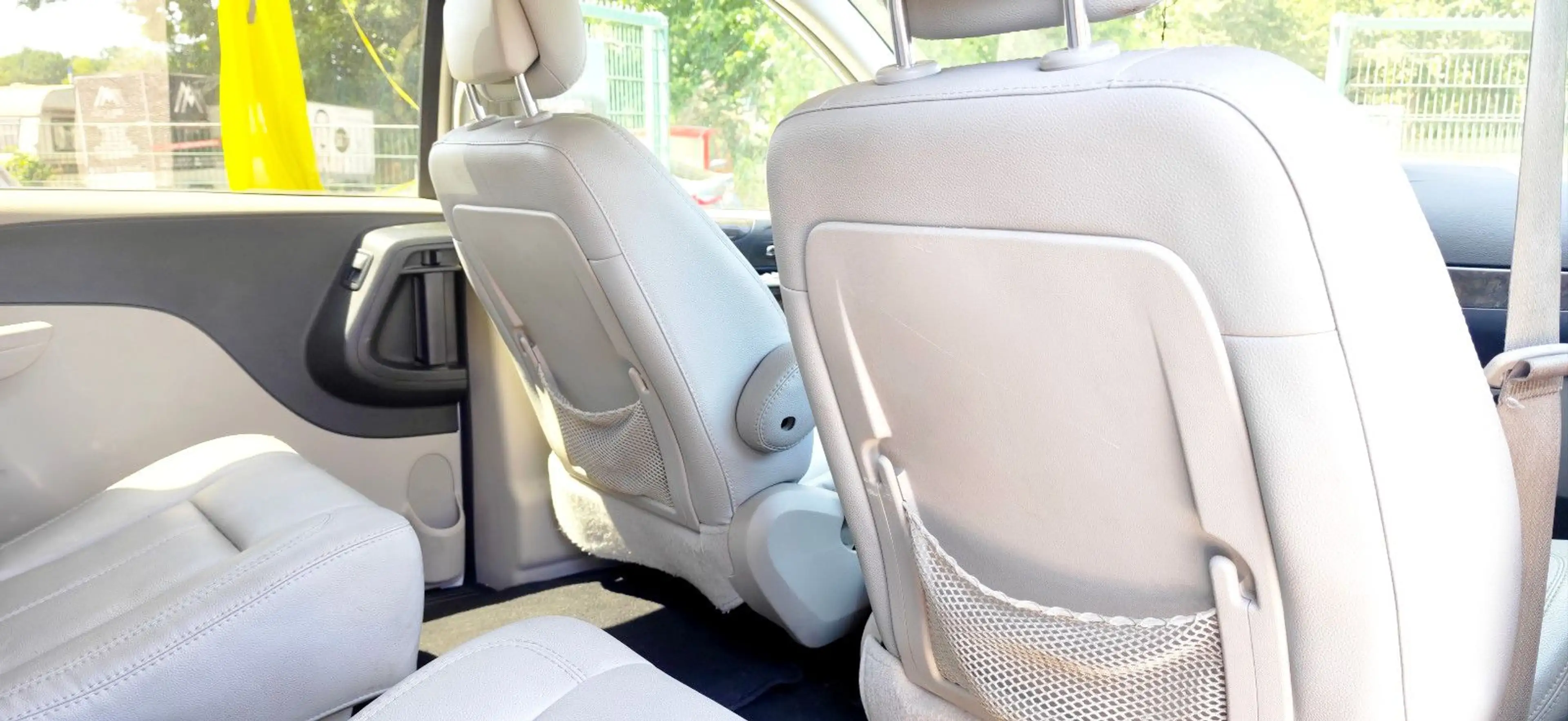 Dodge Grand Caravan LPG Leder 7 Sitzer — photo 6