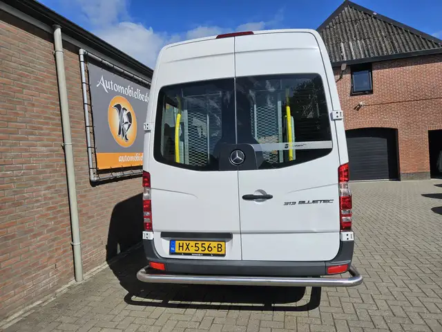 Mercedes-Benz Sprinter view 18