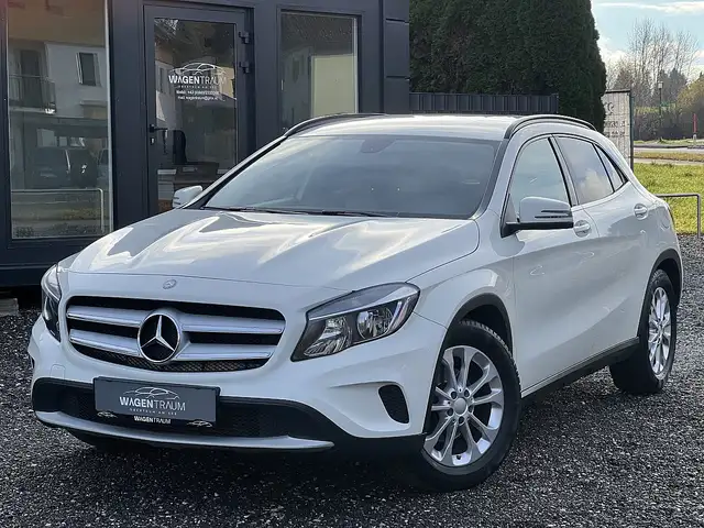 Mercedes-Benz GLA 180 CDI*AHK*SHZ*EHK*FINANZIERUNG