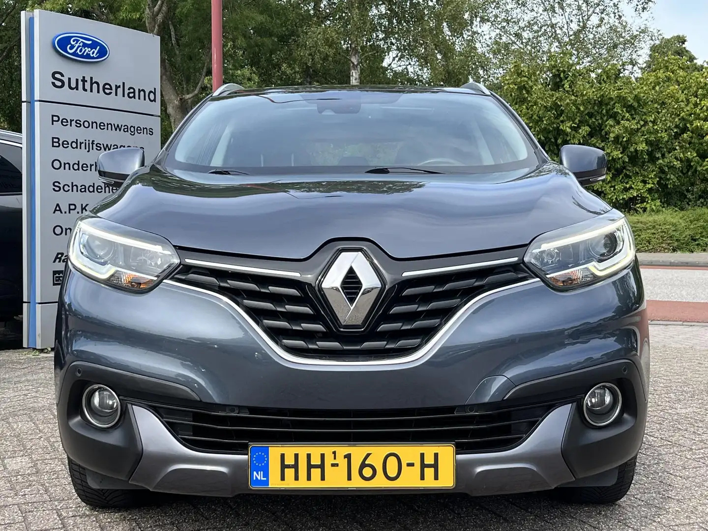 Renault Kadjar 1.2 TCe Intens 130 pk | Stoelverwarming | Panorama Grijs - 2