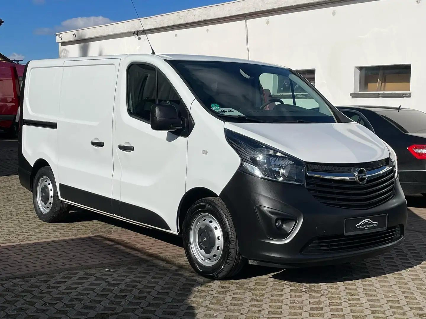 Opel Vivaro 1.6 CDTi//KLIMA//AHK//1.H//Temp.//TOP// Weiß - 2
