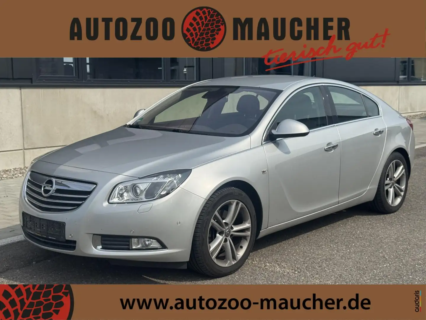 Opel Insignia 2.0 CDTI Innovation 4x4/PDC/SHZ/NAV/AHK Silber - 1