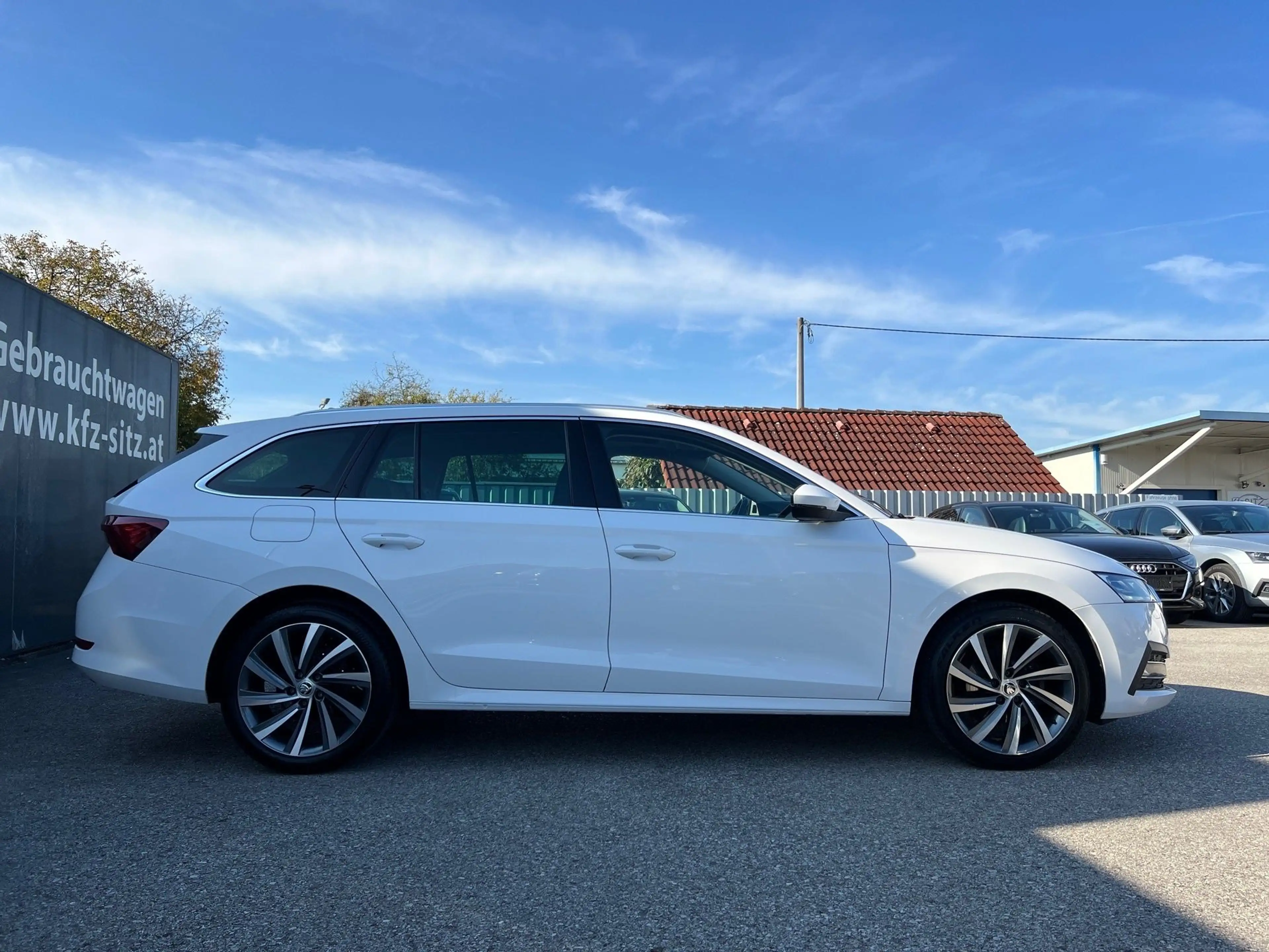 Skoda Octavia Combi 2,0 TDI Style DSG | NP € 49.300 — photo 2