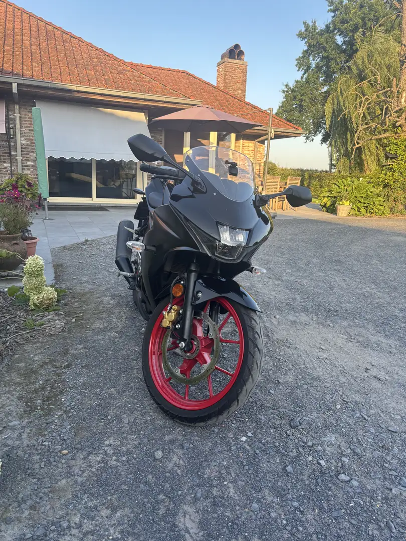 Suzuki GSX-R 125 - 1