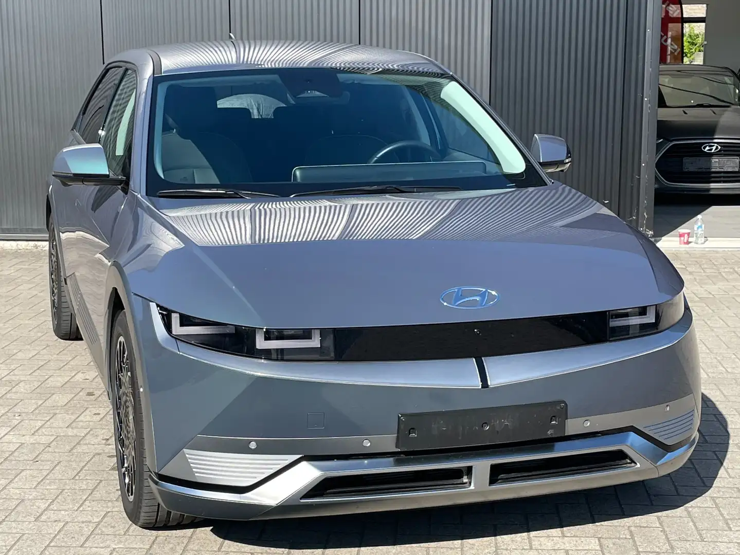 Hyundai IONIQ 5 77 kWh Balance Grijs - 1