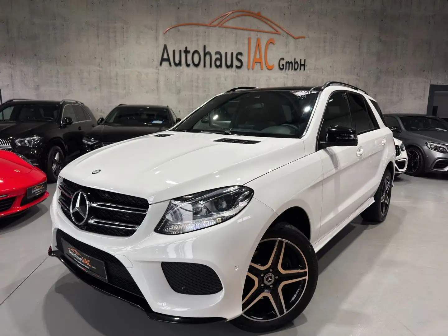 Mercedes-Benz GLE 350 /d/4Matic/PANO/LED/LEDER/AMG Blanc - 1