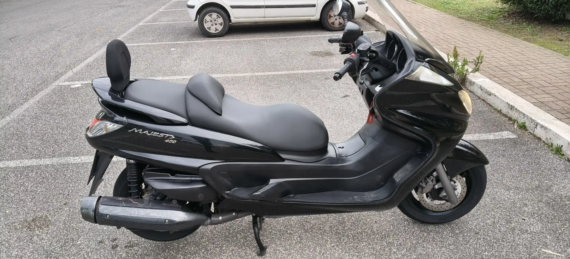 Yamaha Majesty 400 Negro - 2