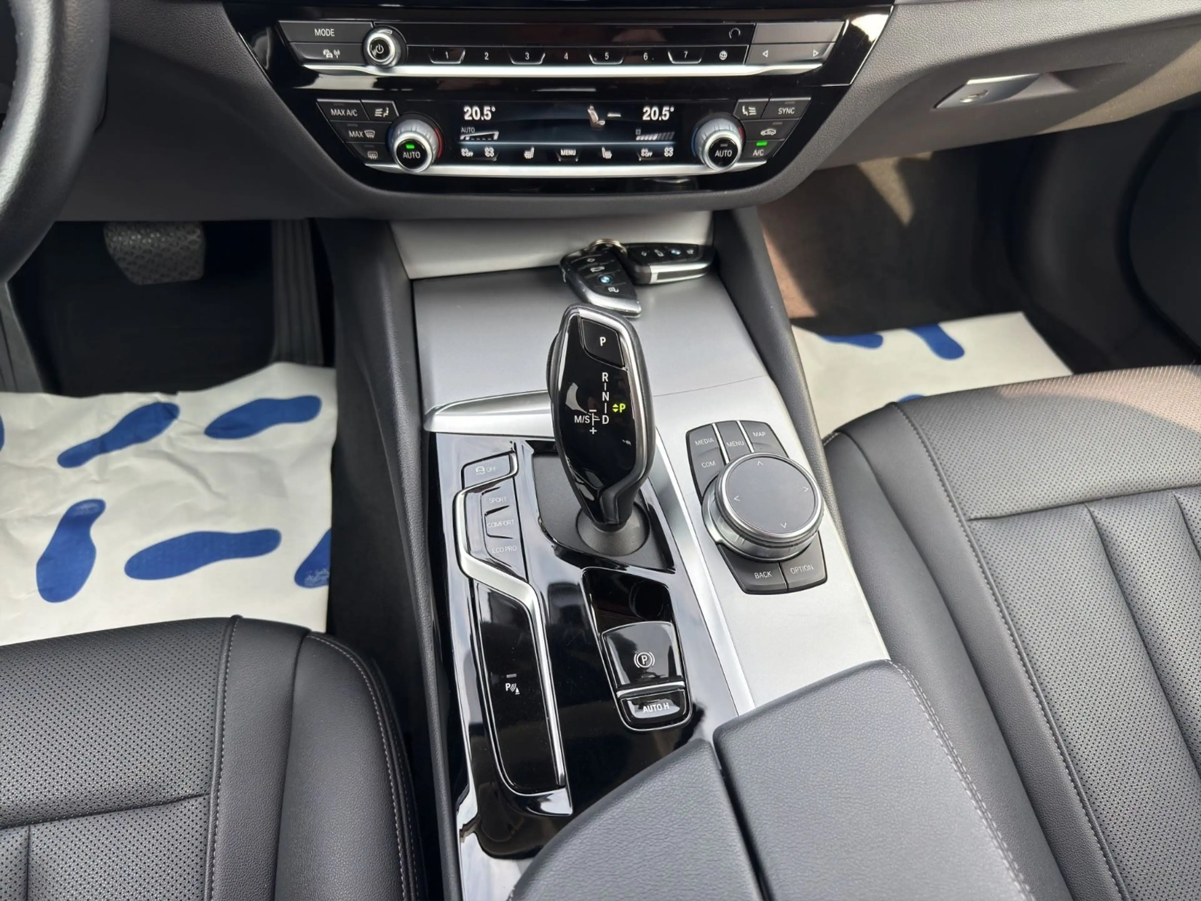 BMW 520 d LED Leder AHK Live Cockpit 8xAlu Kamera — photo 10