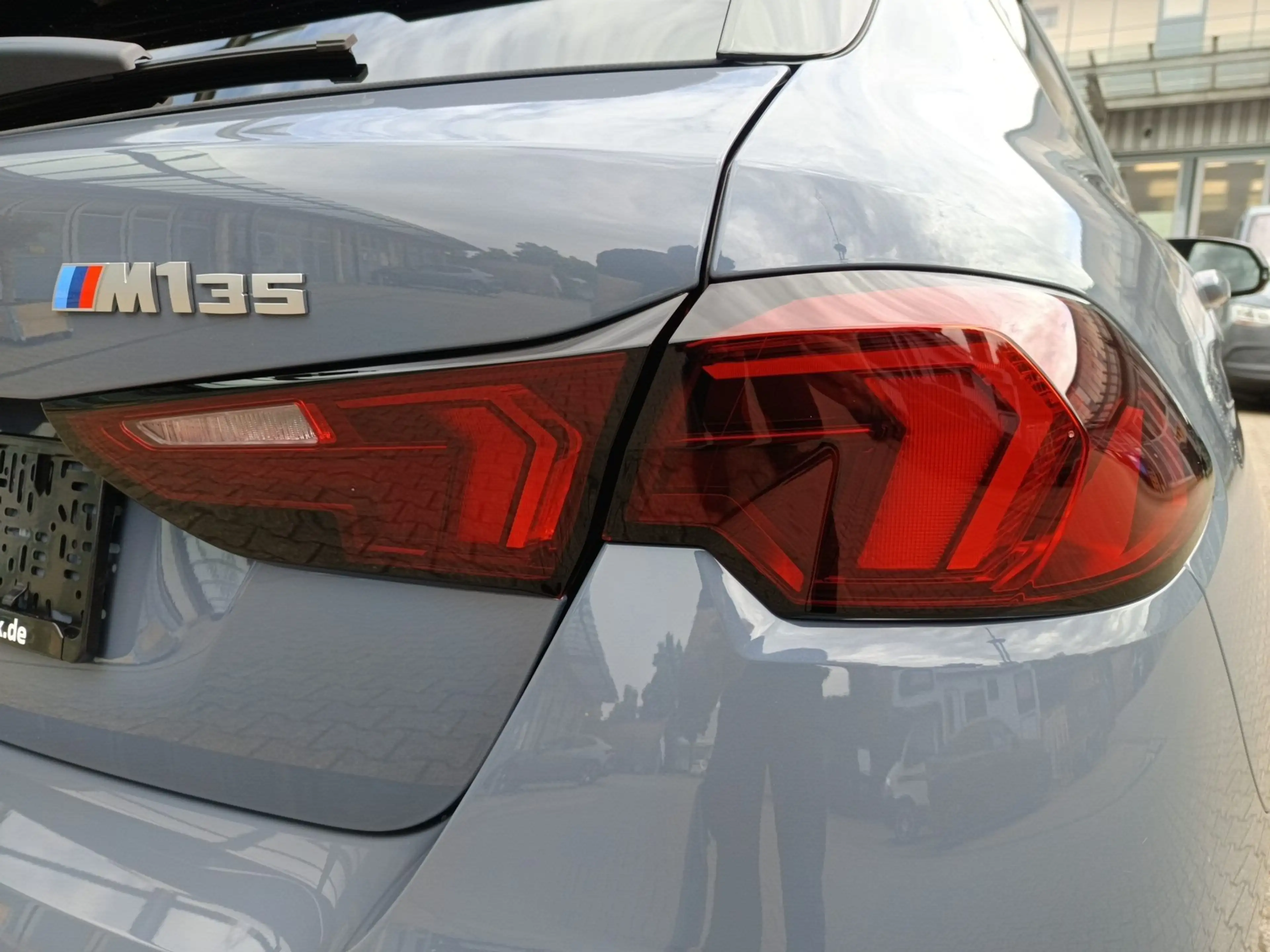 BMW 135 M135 xDrive M SPORTPAKET+HUD+COMP.BREMSE+ICONIC.GL — photo 11