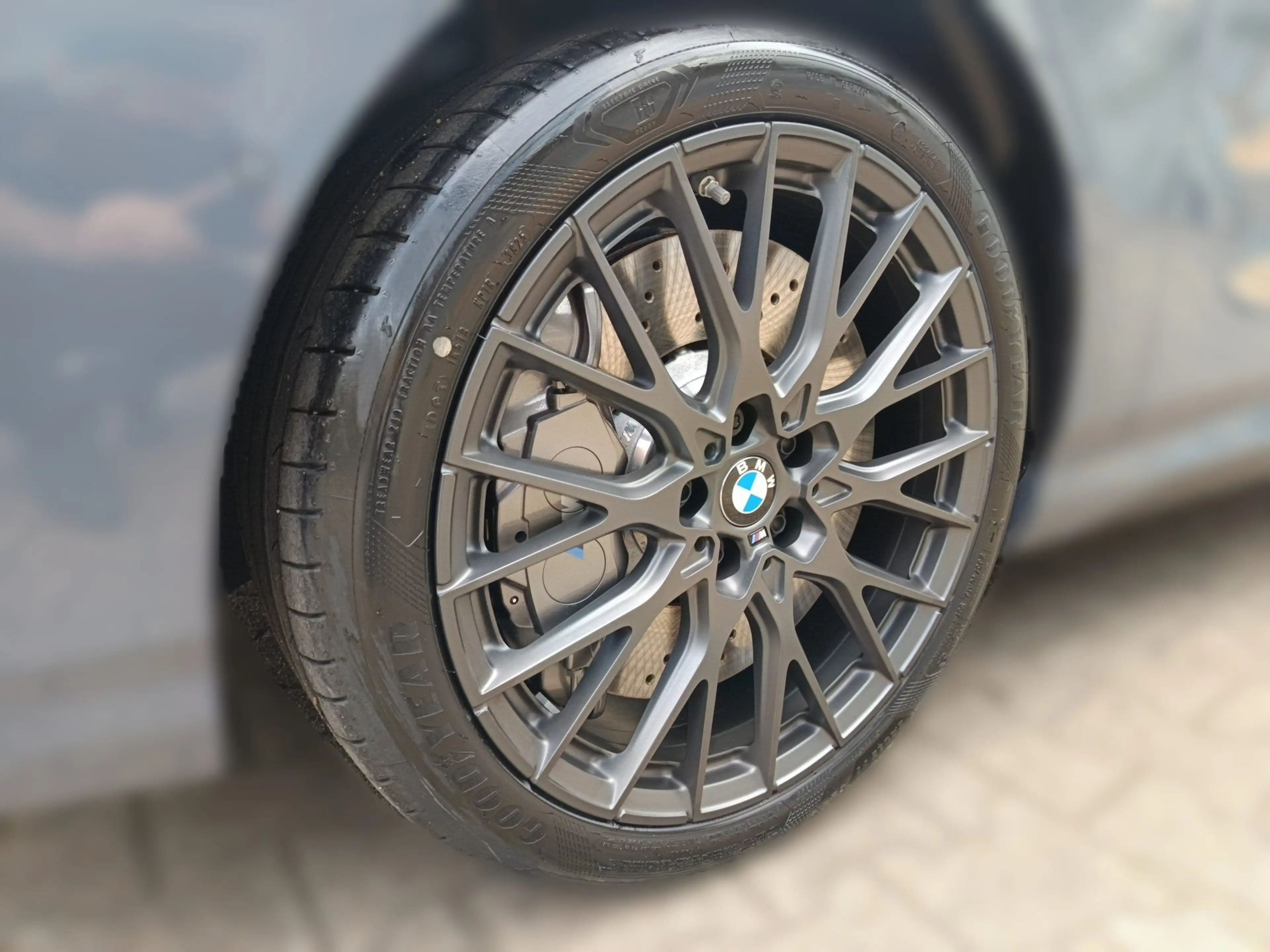 BMW 135 M135 xDrive M SPORTPAKET+HUD+COMP.BREMSE+ICONIC.GL — photo 9