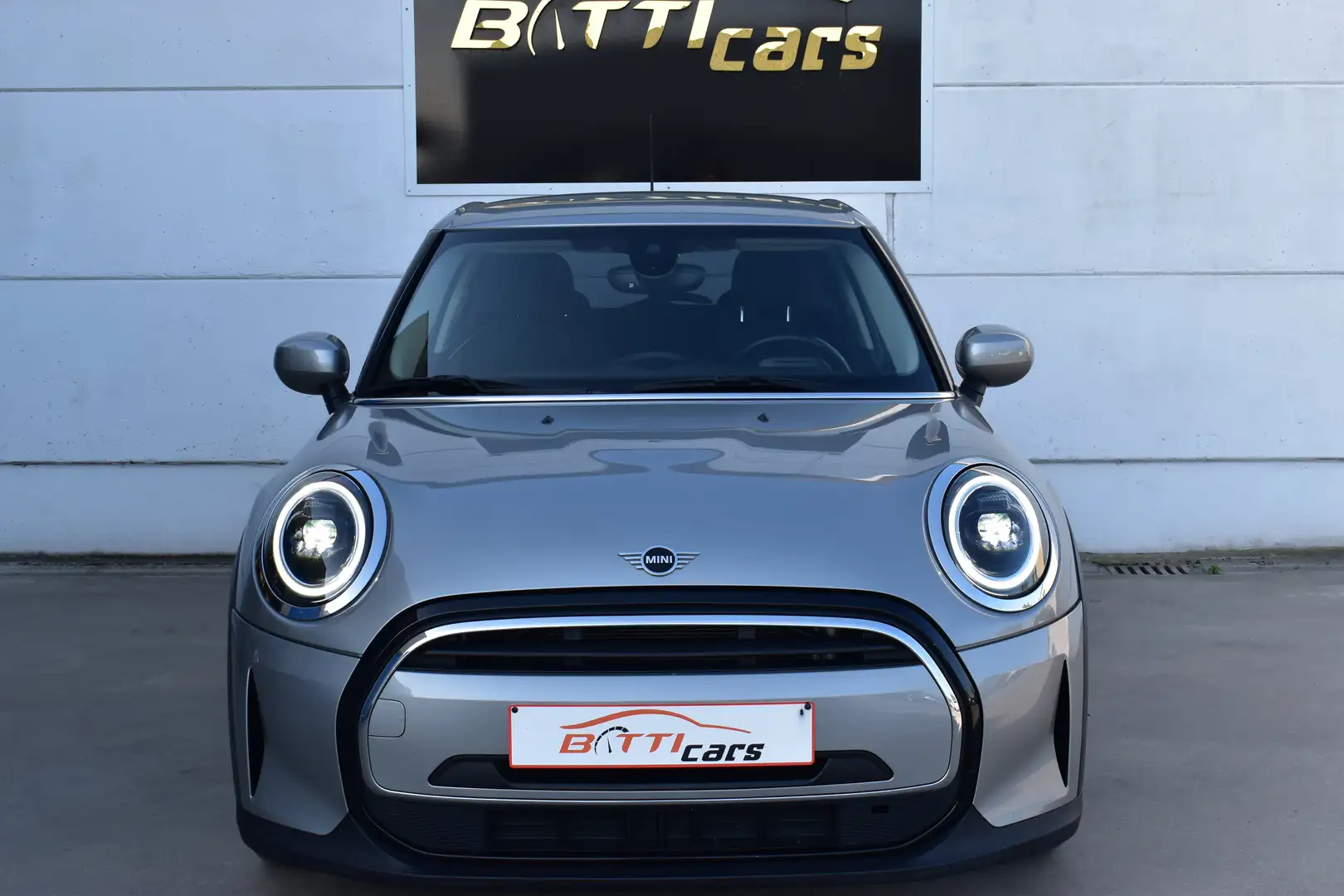 MINI Cooper 1.5iA* Navi* Virt. Cockpit* Airco* PDC Silber - 2