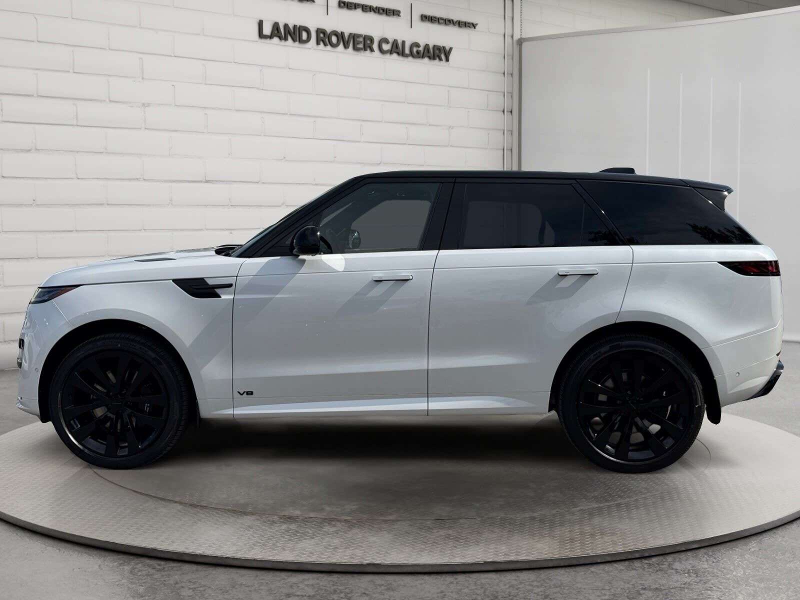 2026 Land Rover Range Rover Sport P530 Dynamic SE — photo 1