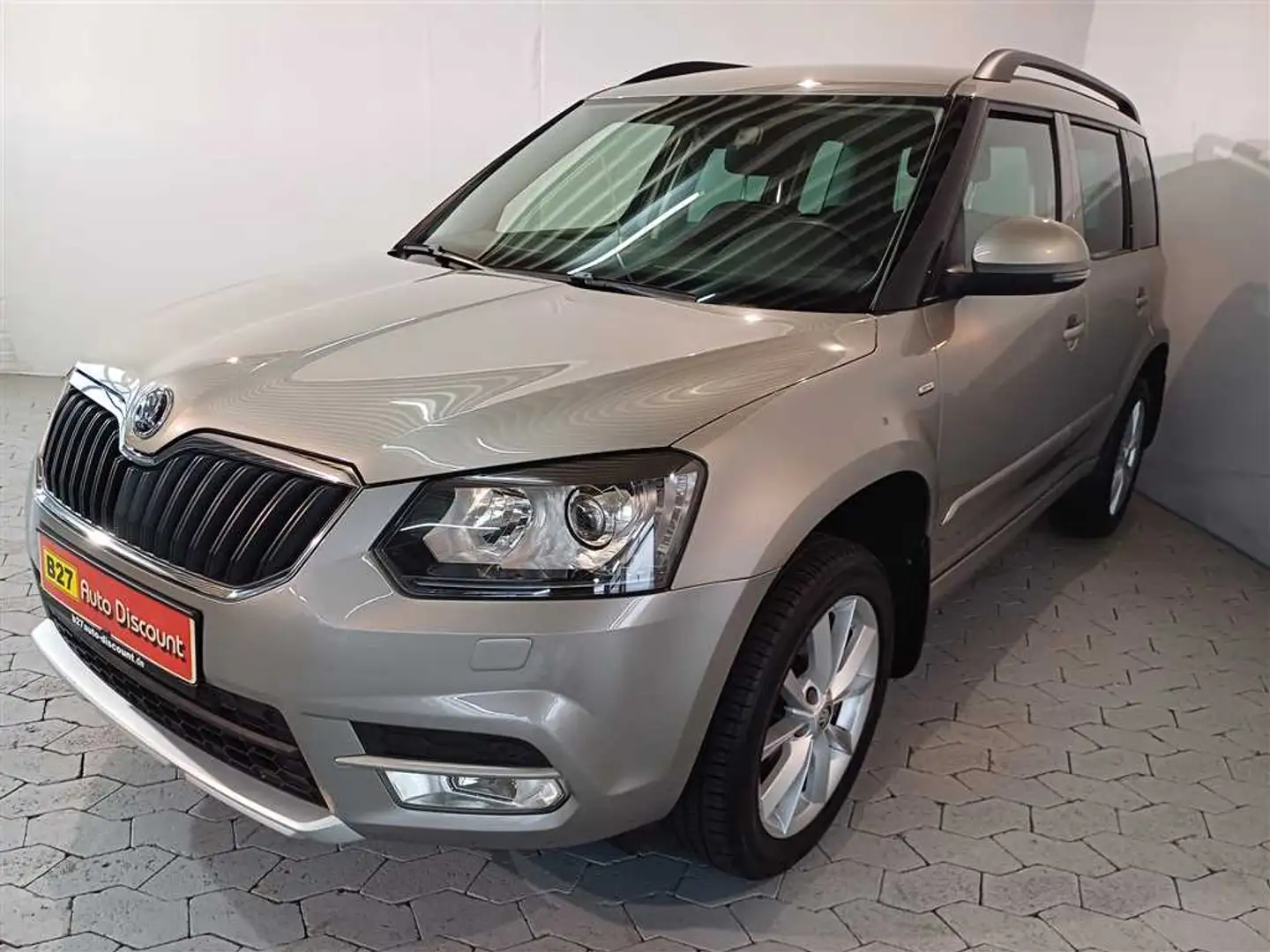 Skoda Yeti 1.2 TSI Drive DSG XENON+PDC+NAVI Beige - 1
