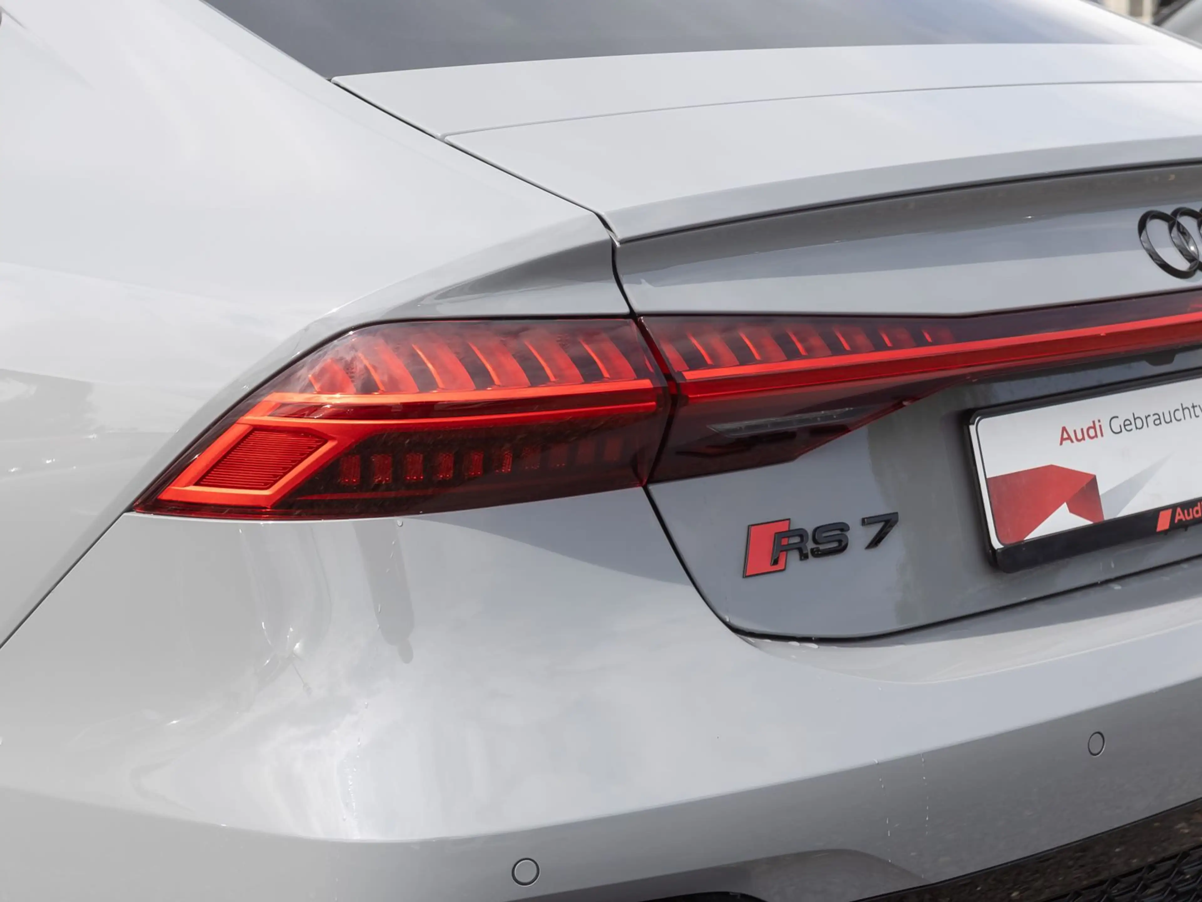Audi RS7 RS7 Sportback Navi LED HuD Luftfederung Panorama — photo 10