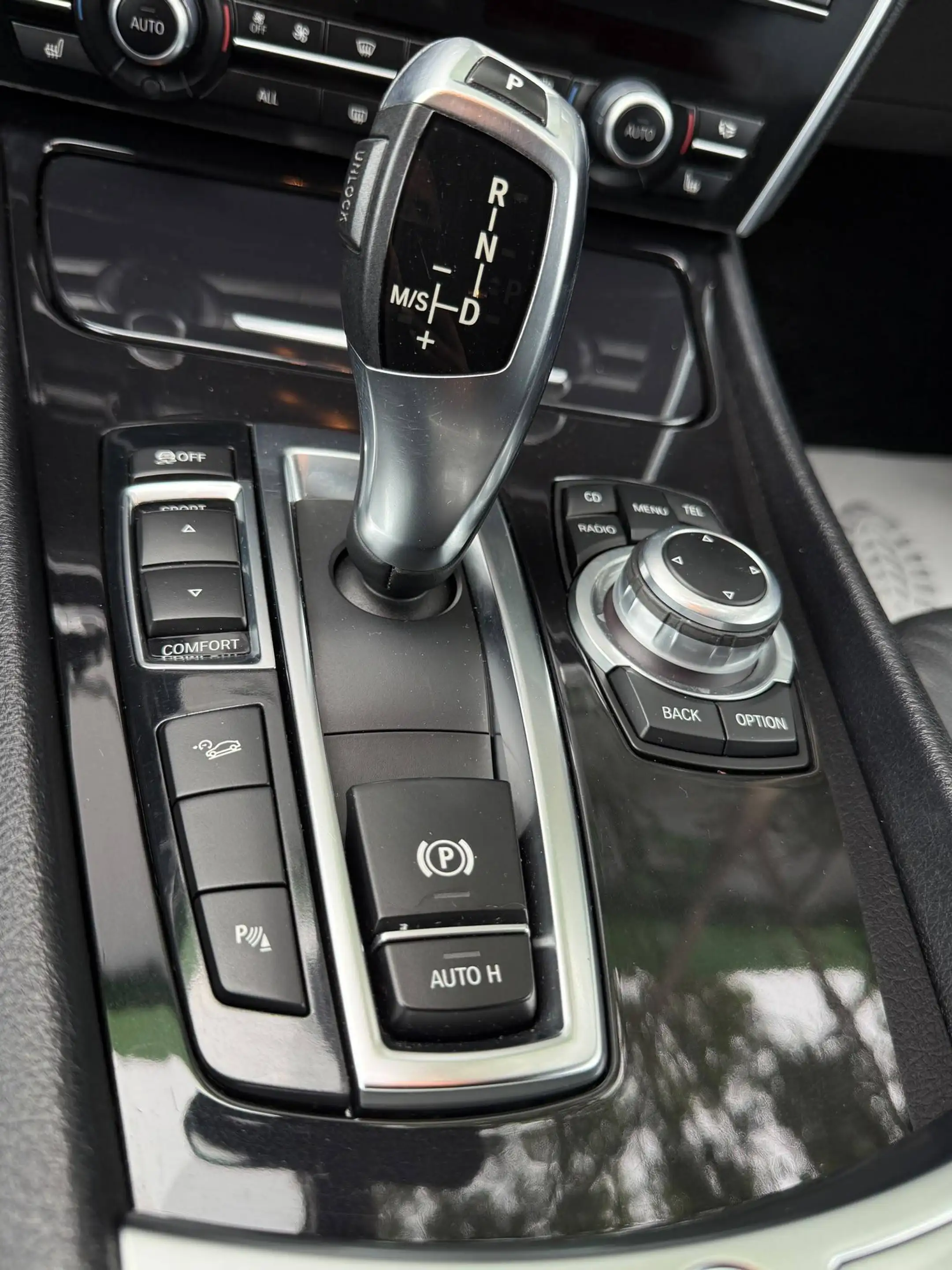 BMW 535 535 d xDrive*M -Paket*Kamera*Leder*Standheizung — photo 14