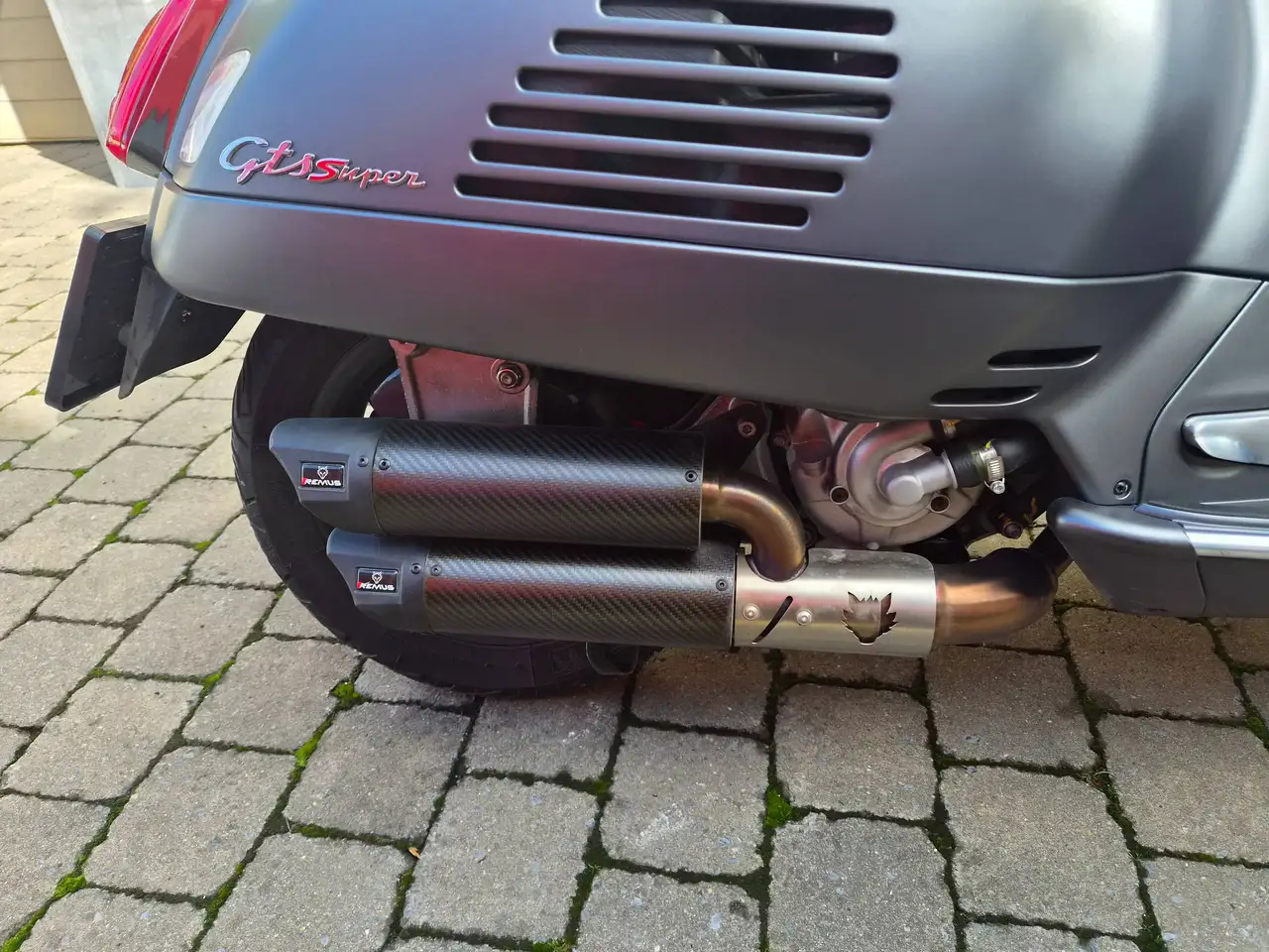 Vespa GTS Super 300